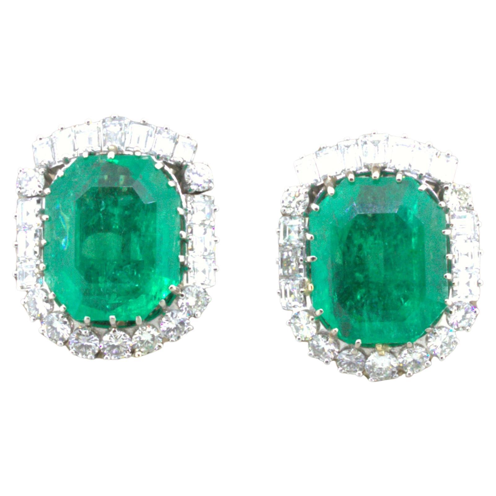 Mid-Century 25.04 Carat Colombian Emerald Diamond 18K Gold Earrings, GIA Cert. For Sale