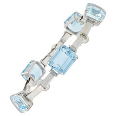 Mid-Century 27.50 CTW Aquamarine 14 Karat White Gold Vintage Link Bracelet Mid-Century 27.50 CTW Aquamarine 14 Karat White Gold Vintage Link Bracelet