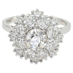 Retro Mid-Century 2.95 CT Diamond Daisy 18 Kt Sparkly Ring