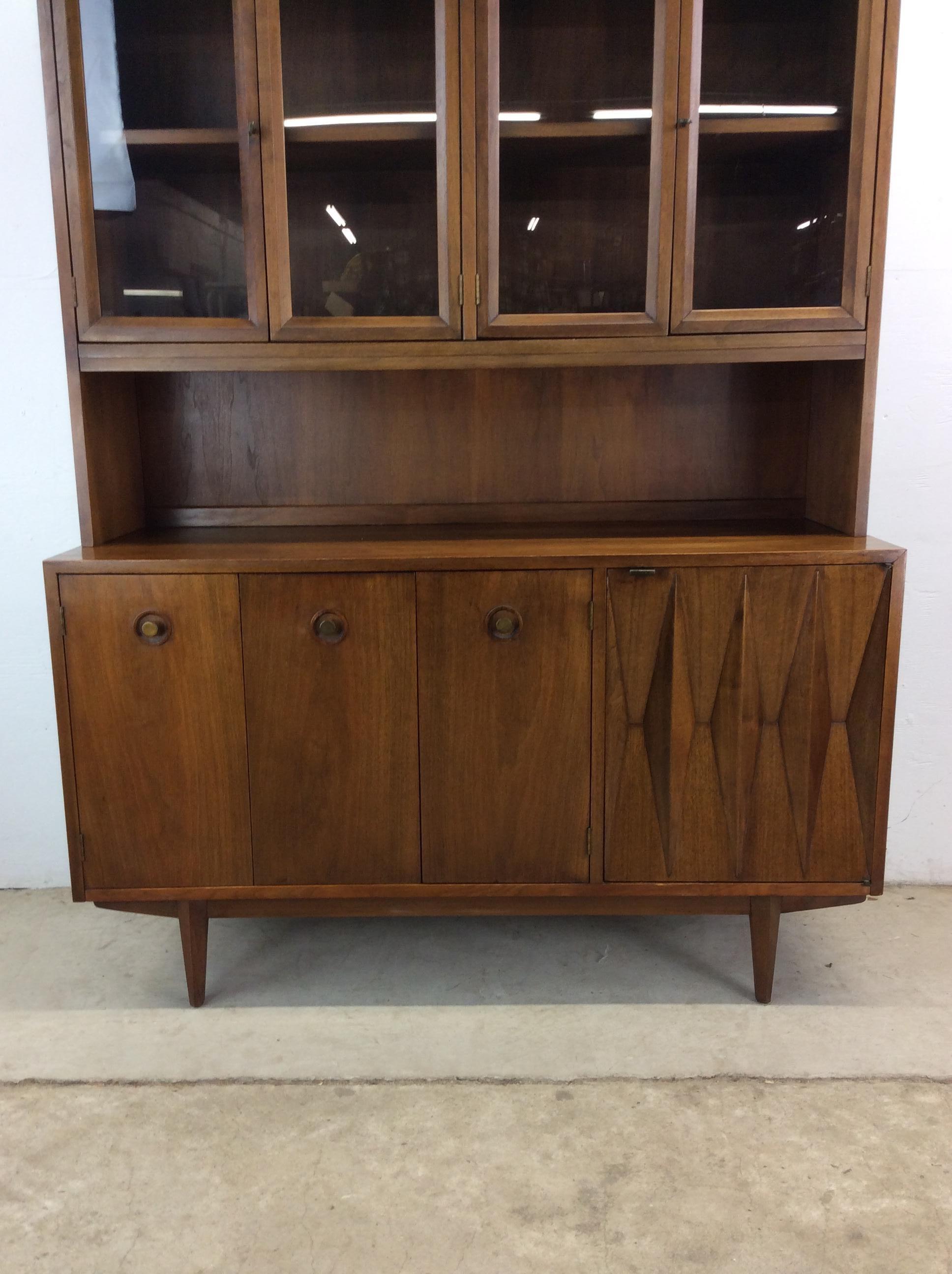 Placage Vaisselier 2 pièces du milieu du siècle par Albert Parvin pour American of Martinsville en vente