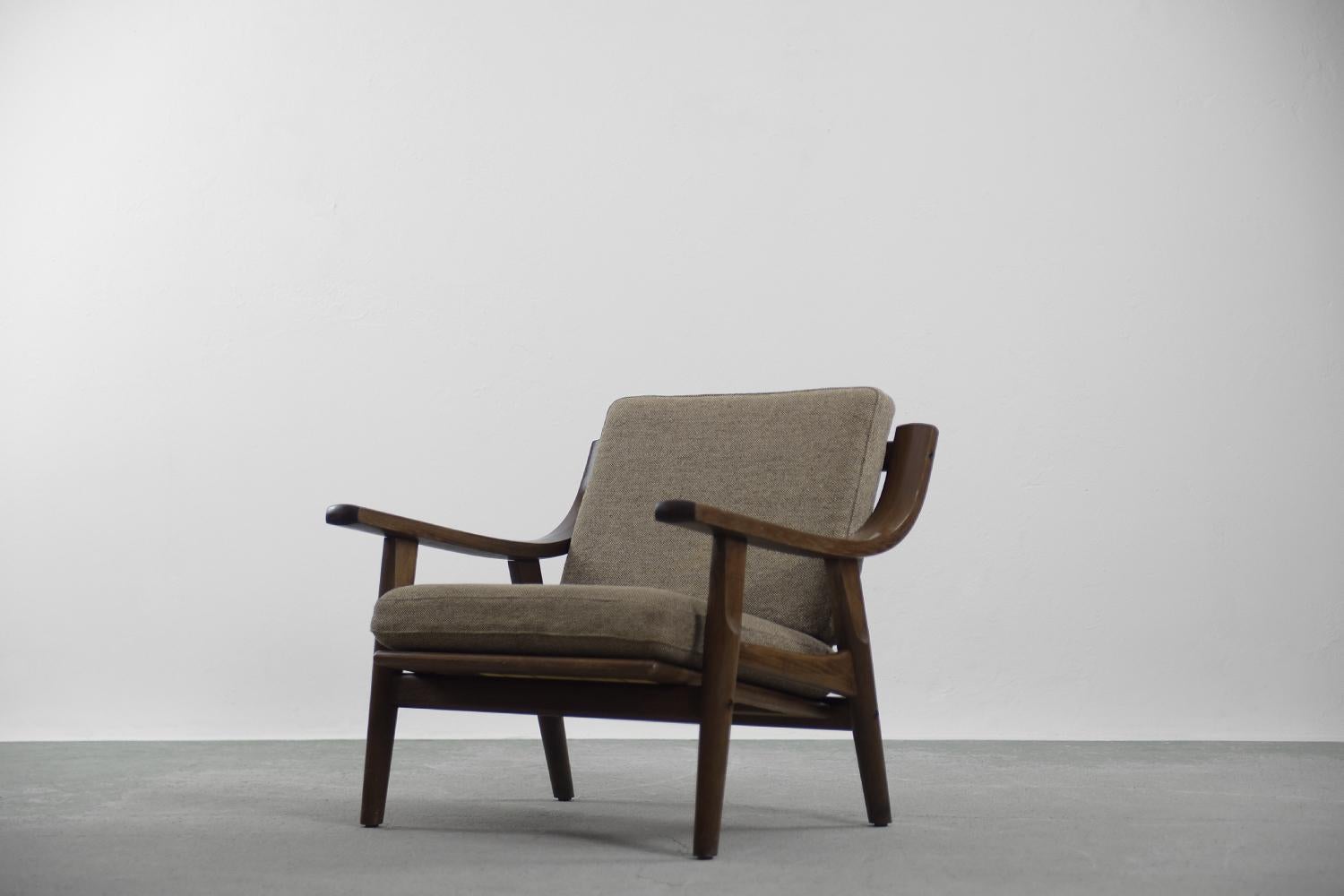 Vintage Mid-Century Modern 3-Seat Sofa & Armchair by Hans J. Wegner for Getama For Sale 1