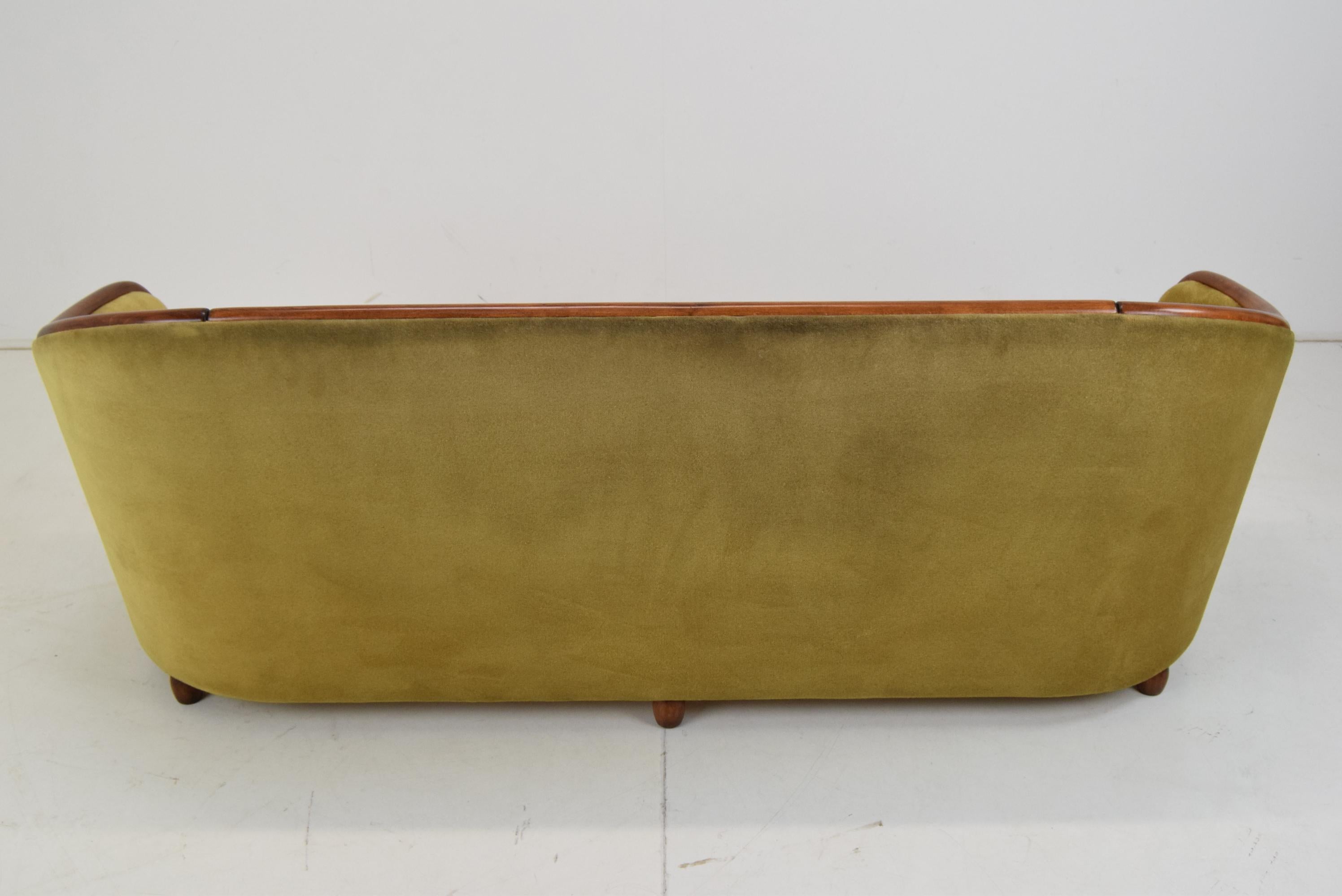 Mid-Century 3-Seat Sofa in the Style of Gio Ponti, 1950's 6