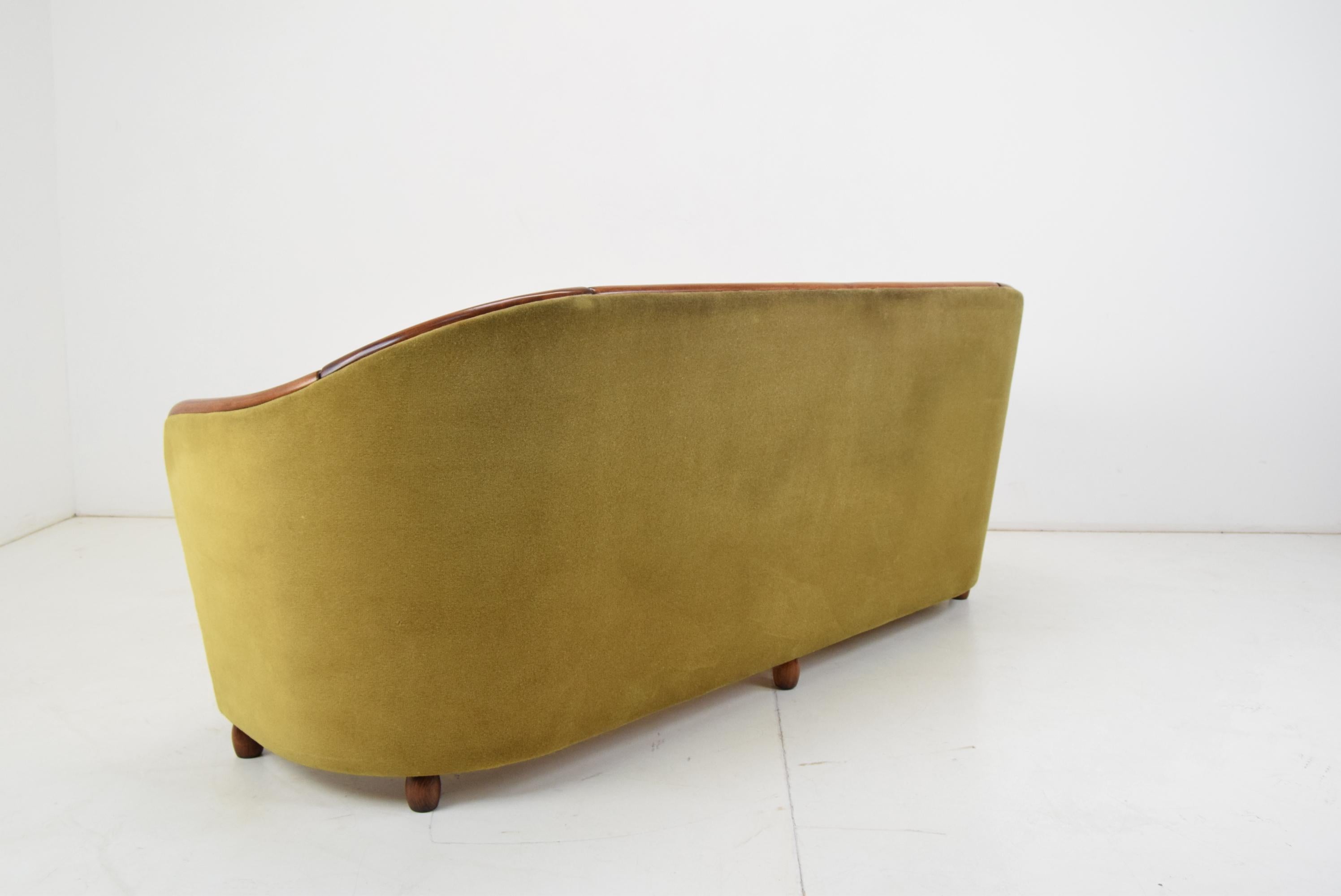 Mid-Century 3-Seat Sofa in the Style of Gio Ponti, 1950's 7