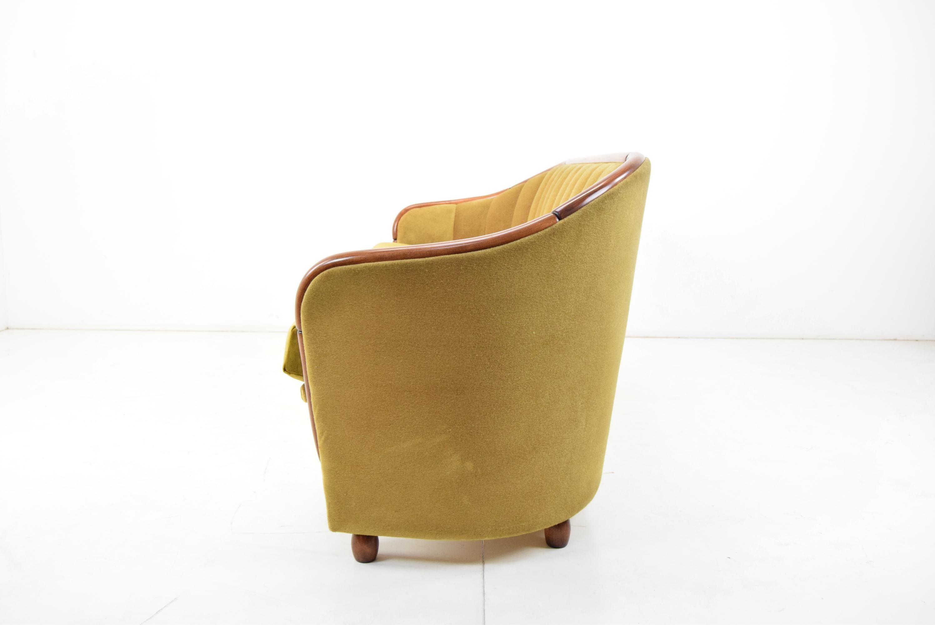 Mid-Century 3-Seat Sofa in the Style of Gio Ponti, 1950's 8