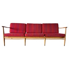 3-Sitzer-Sofa aus Eichenholz im Stil von Hans J. Wegner aus der Mitte des Jahrhunderts