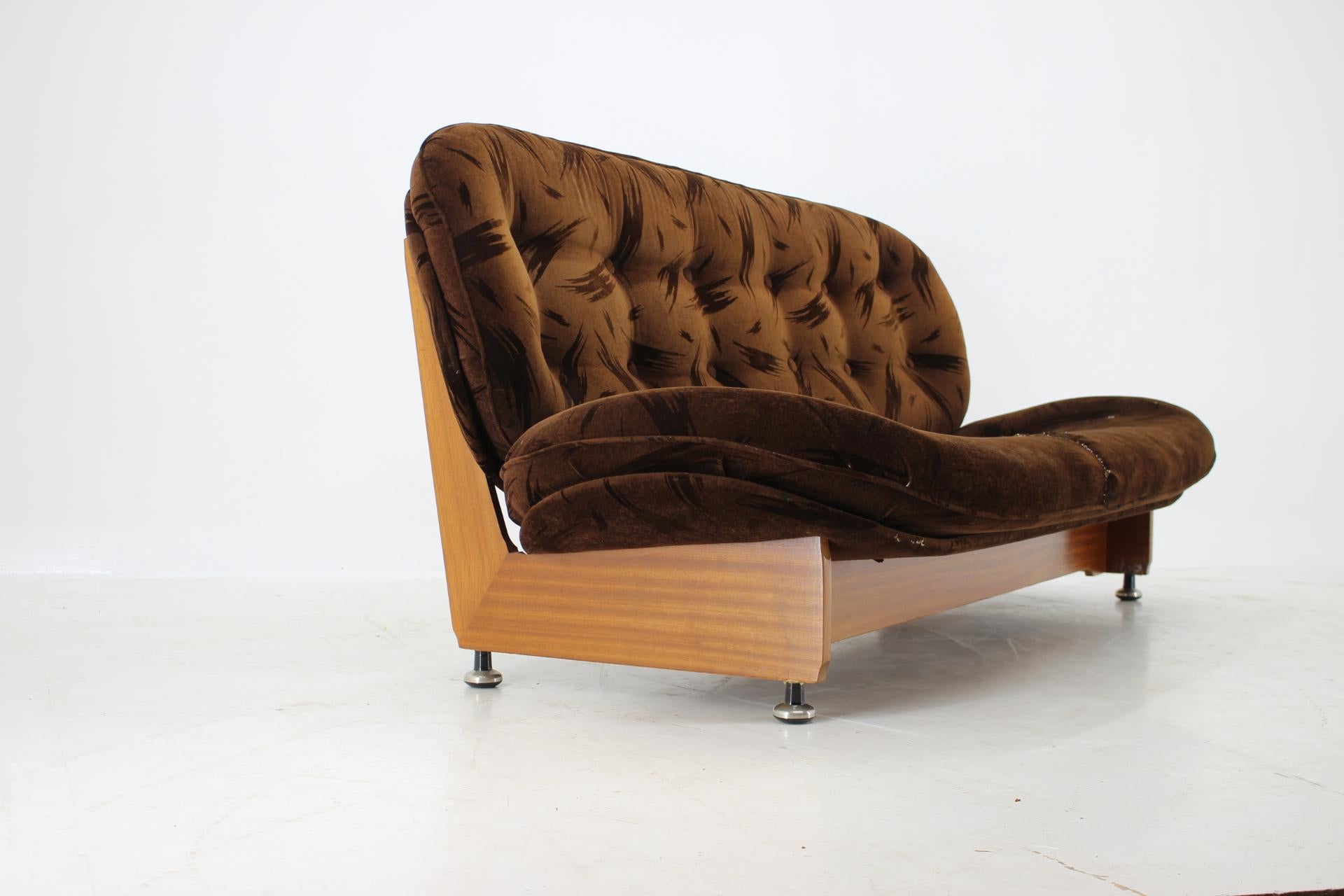 Midcentury 3-Seat Sofa, German, 1970s For Sale 2