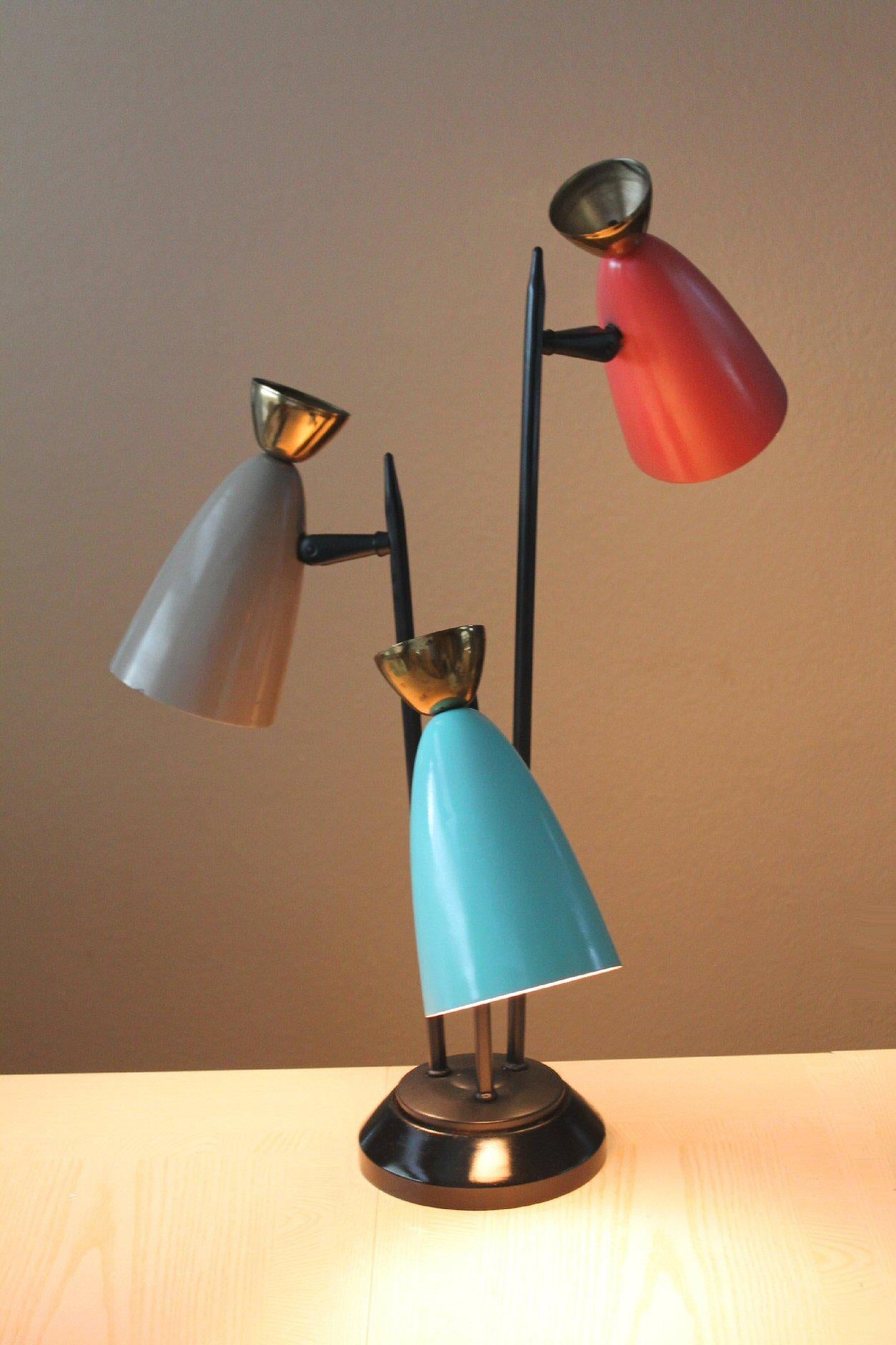 Mid-Century Modern Lampe de table à 3 abat-jour Mid Century. Lightolier Thurston Triennale - Style italien, 1950 en vente
