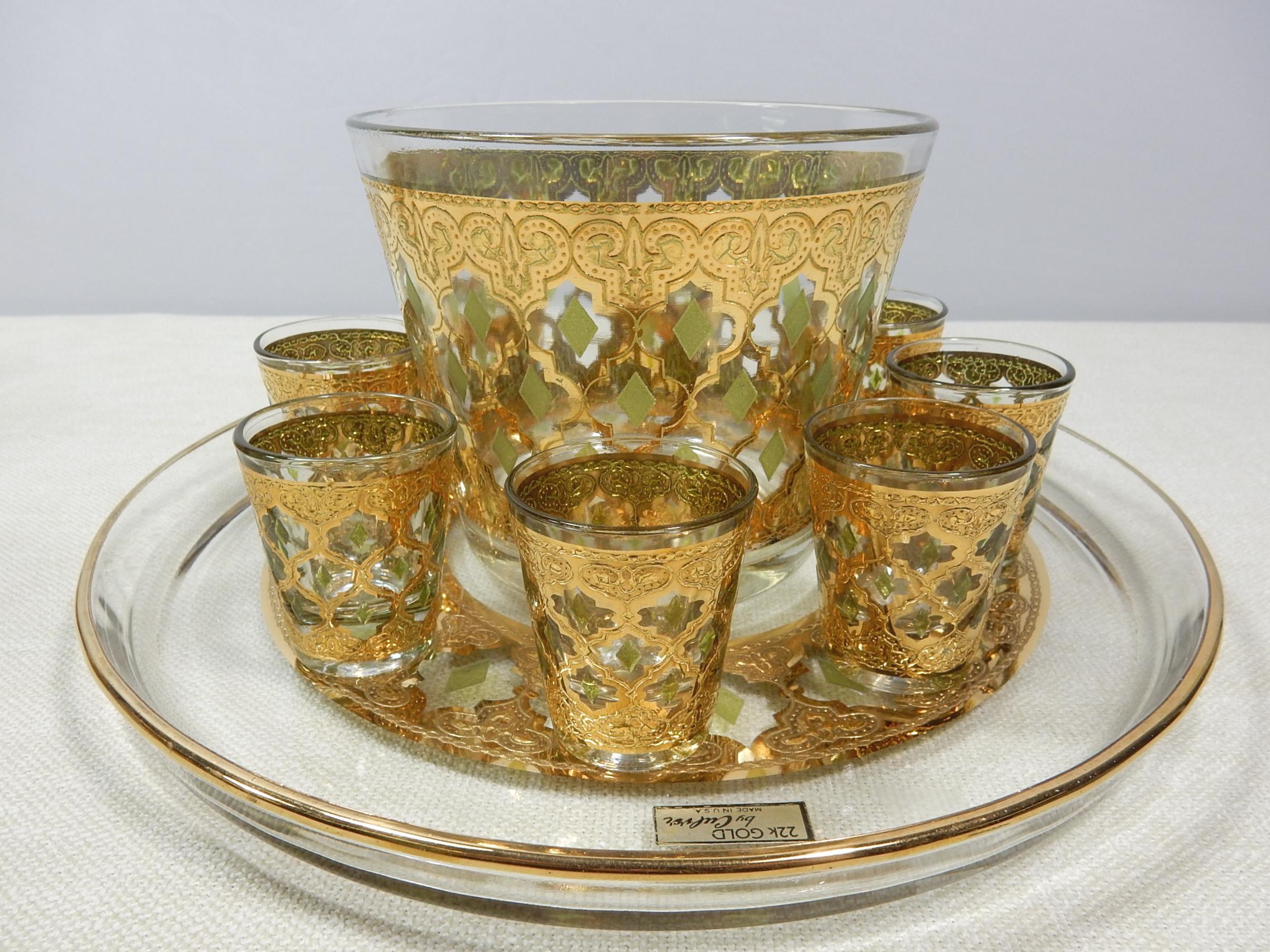 Mid-Century Modern Mid Century 35 Piece Culver Valencia 22 Karat Gold Barware Glasses Set