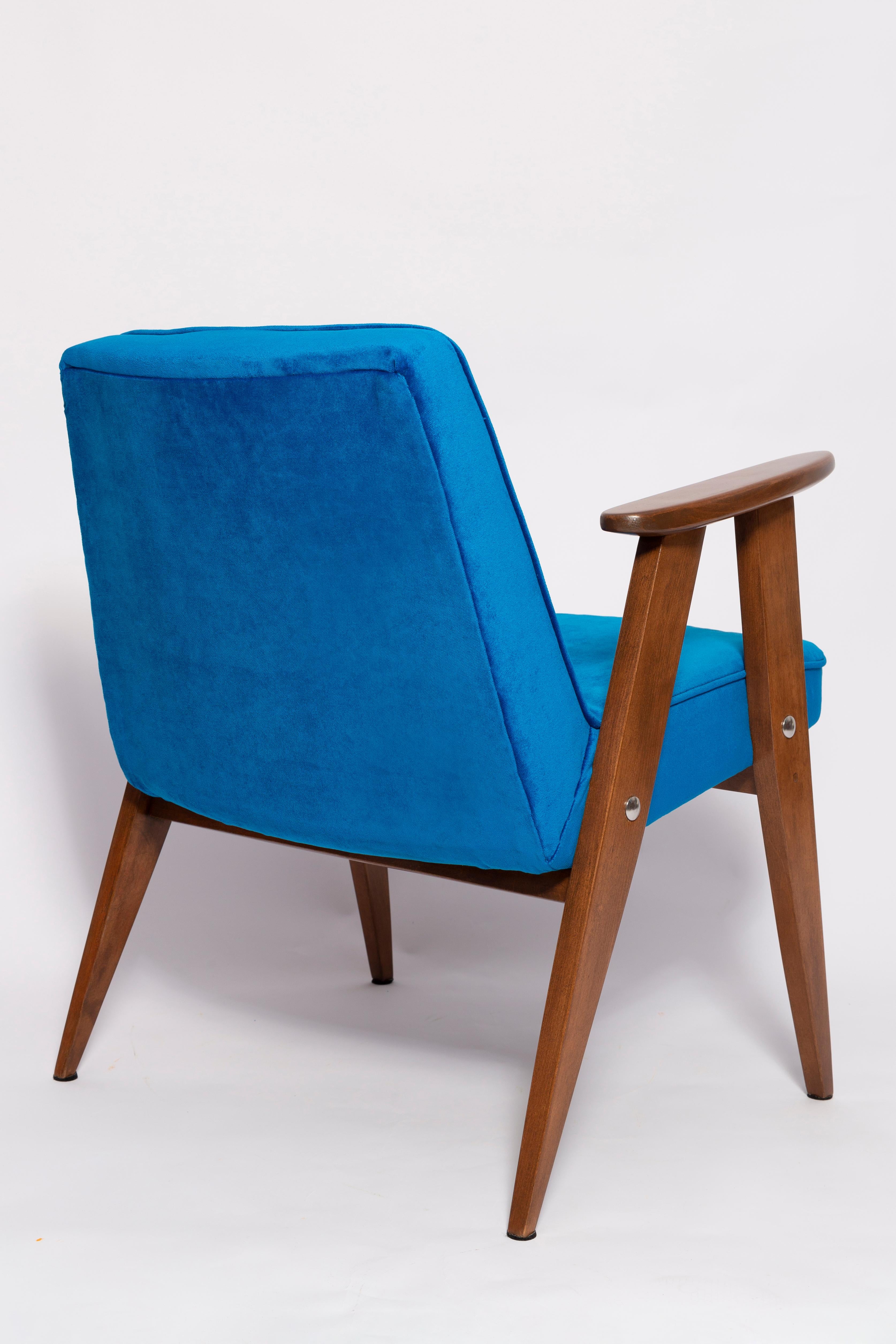 Mid-Century 366 Armchair in Blue Velvet, by Jozef Chierowski, Europe 1960s For Sale 1