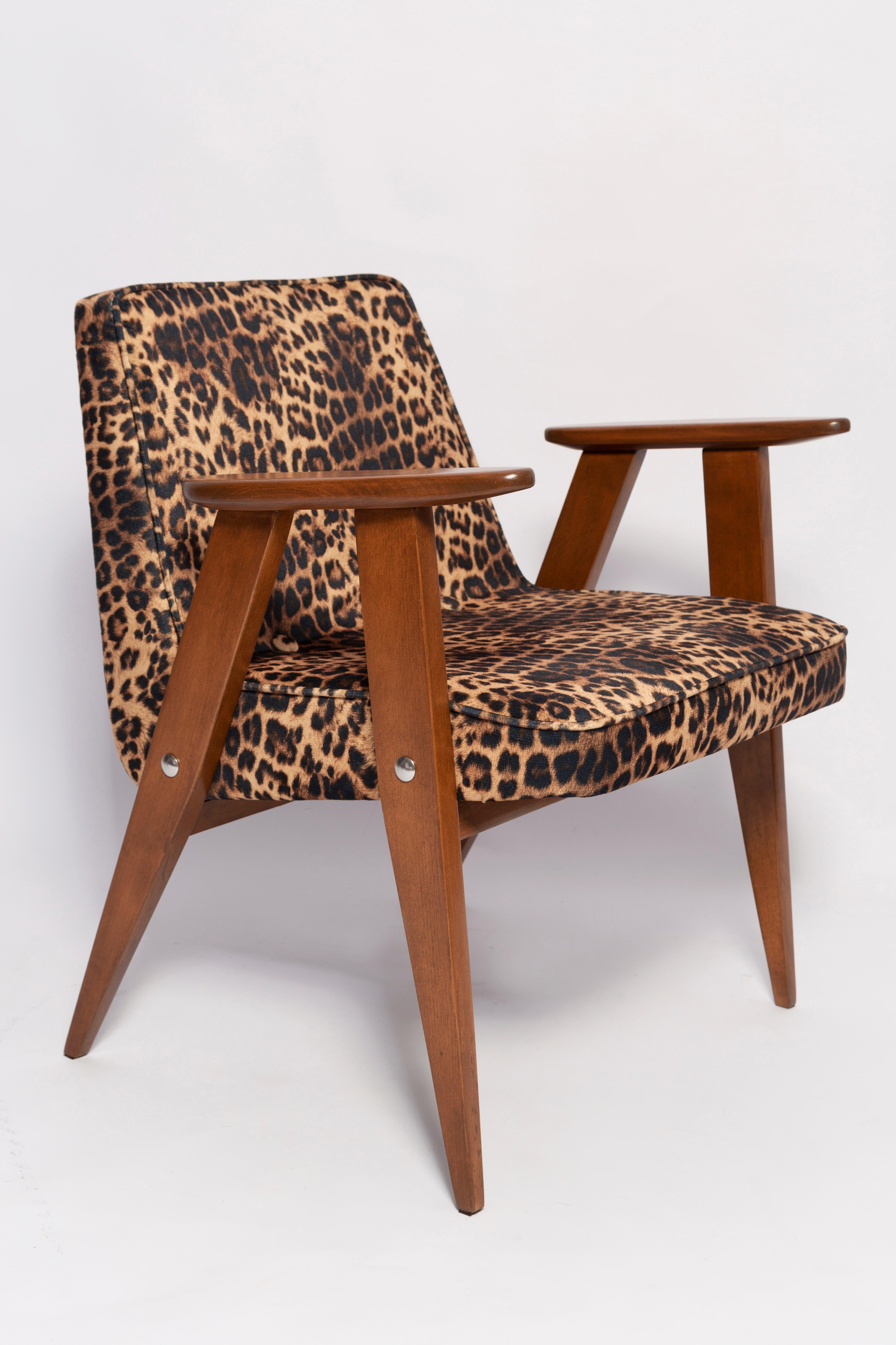 Mid-Century Modern Mid-Century 366 Armchair in Leopard Print Velvet, Jozef Chierowski, Europe 1960s For Sale