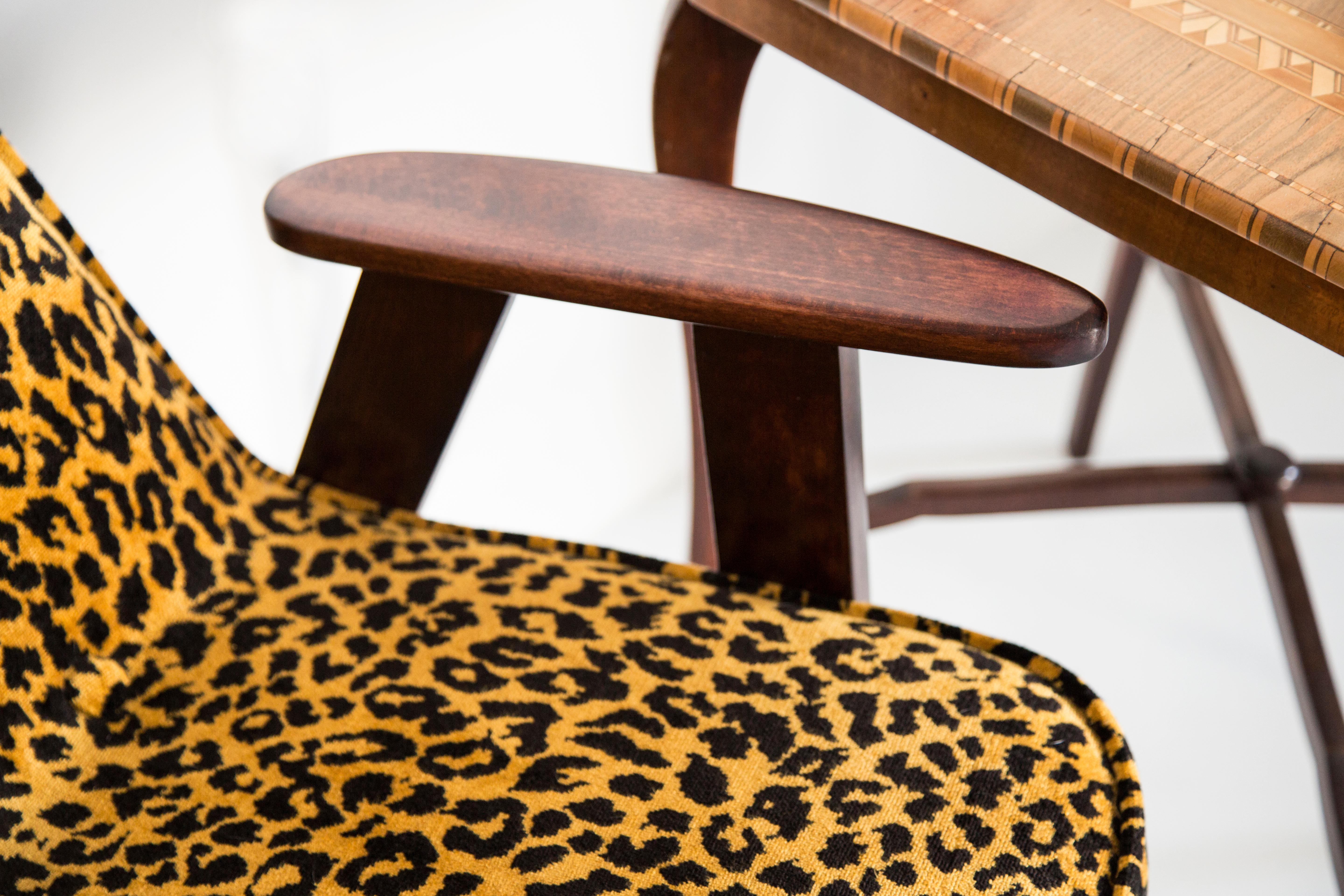 Mid-Century 366 Armchair in Leopard Velvet, Jozef Chierowski, Europe 1960s For Sale 2