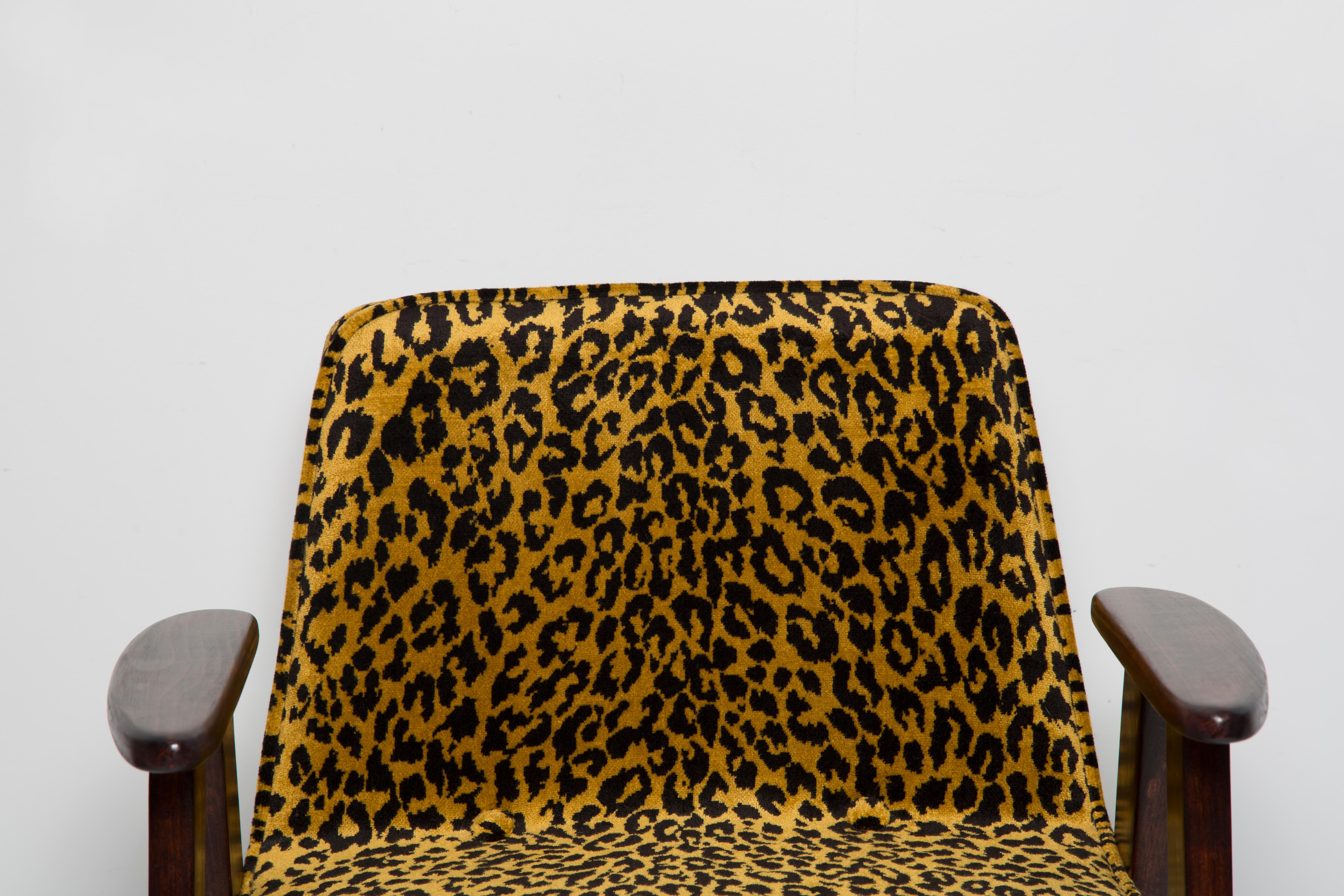 20th Century Mid-Century 366 Armchair in Leopard Velvet, Jozef Chierowski, Europe 1960s For Sale