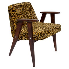 Sillón 366 de mediados de siglo en terciopelo de leopardo, Jozef Chierowski, Europa Años 60