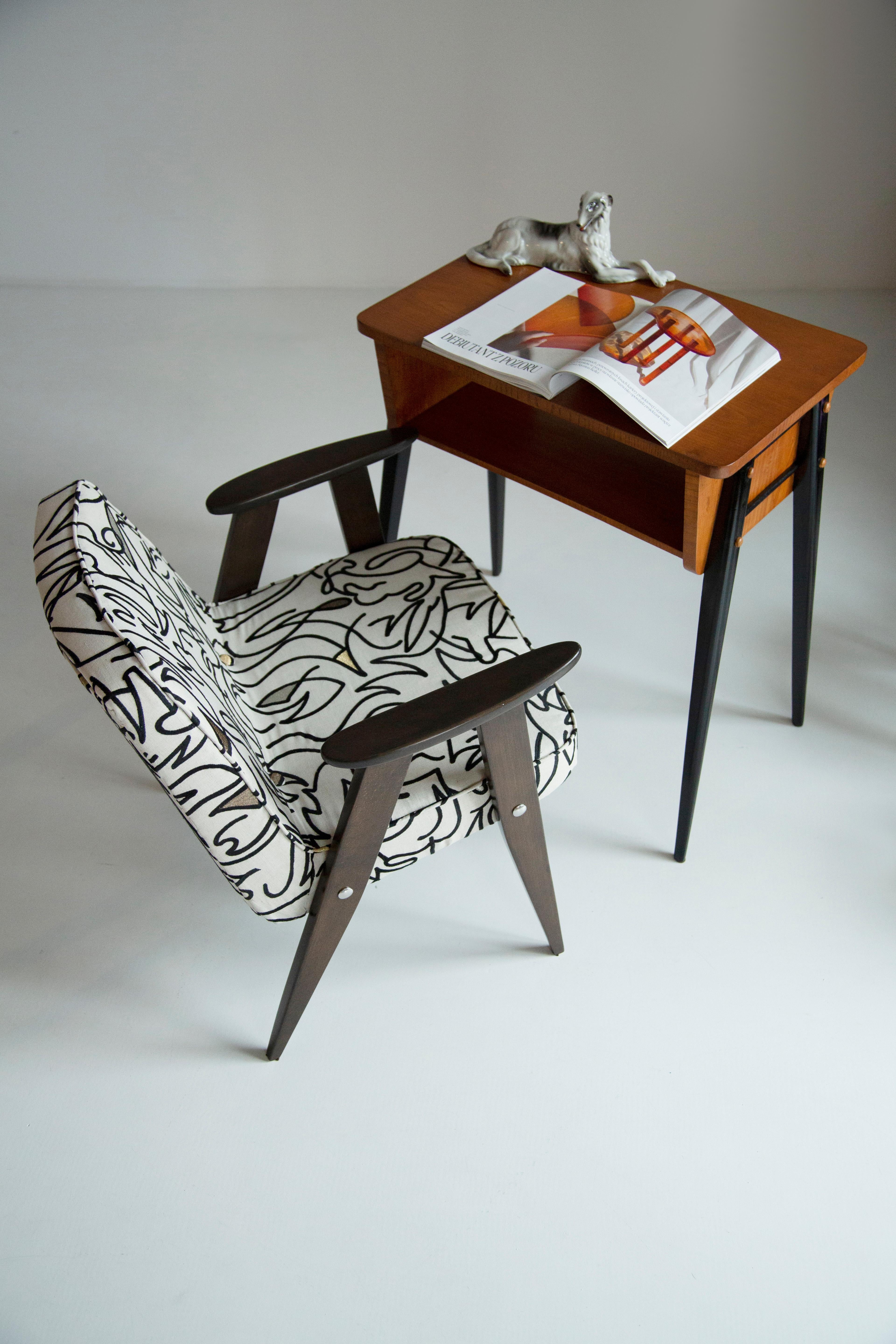 Mid-Century Modern Mid Century 366 Armchair in Light Linen, by Jozef Chierowski, Poland, 1960s For Sale