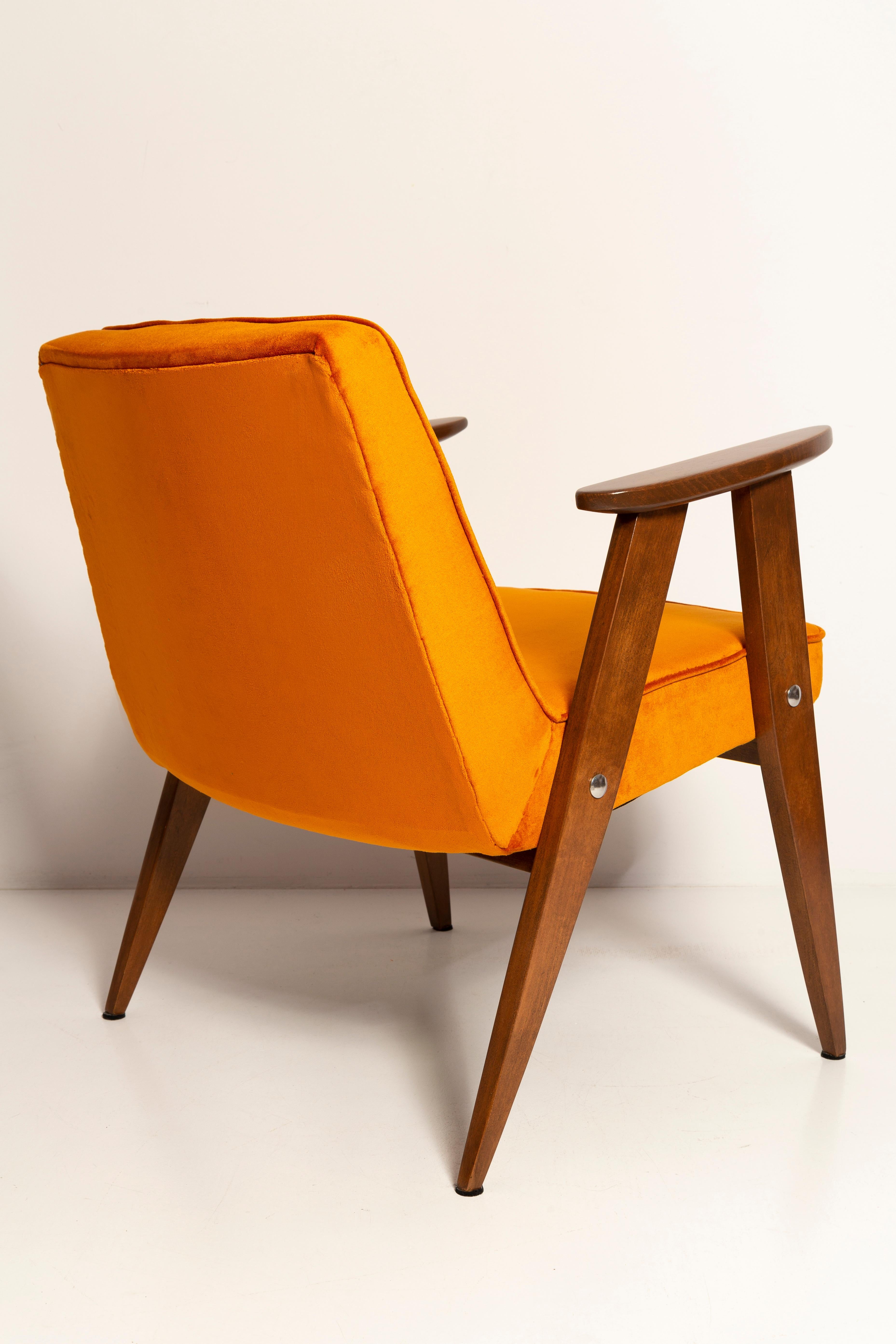 20th Century Mid-Century 366 Armchair in Orange Velvet, by Jozef Chierowski, Europe 1960s For Sale