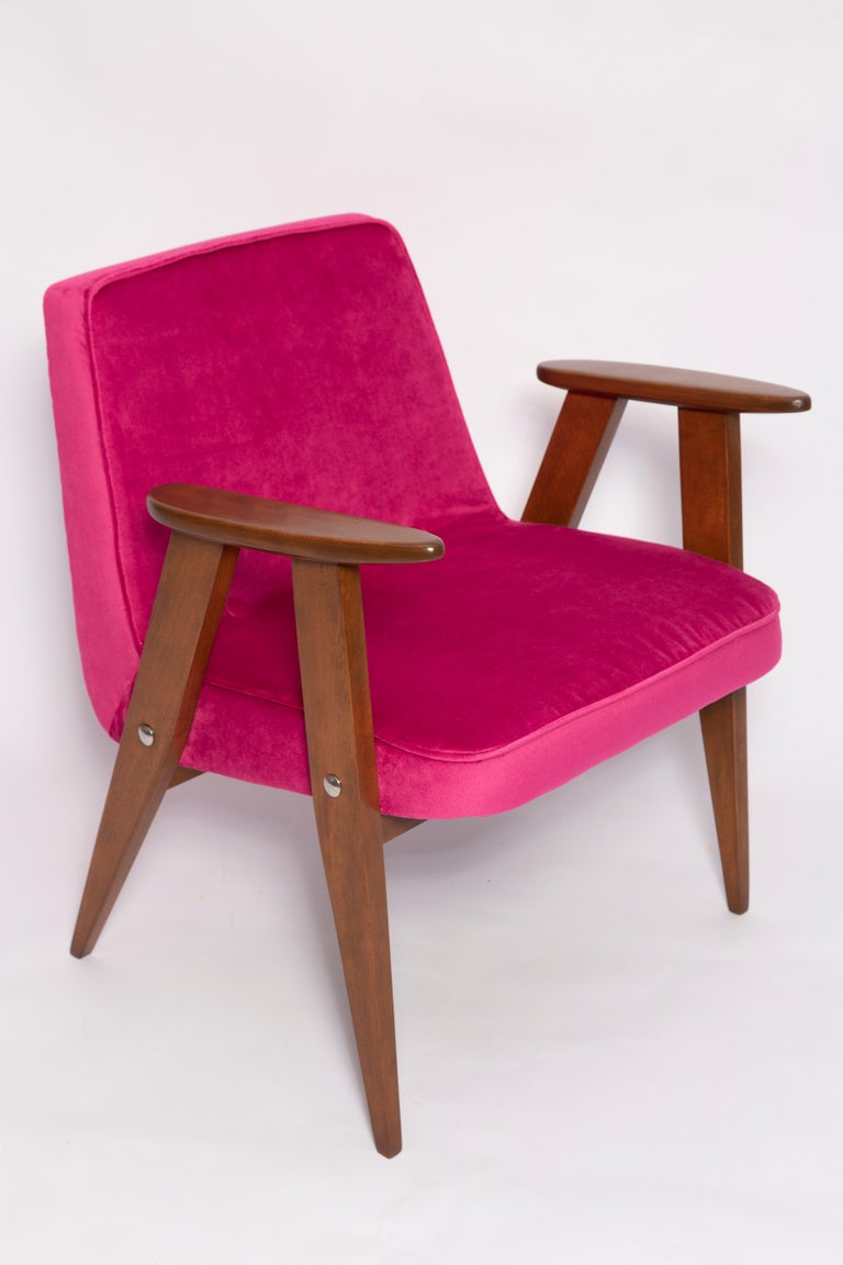 Mid-Century 366 Armchair in Pink Velvet, by Jozef Chierowski, Europe 1960s  For Sale at 1stDibs