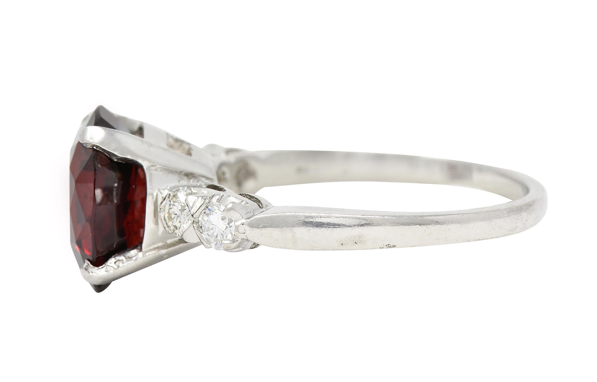 Mid-Century 3.82 CTW Spinel Diamond Platinum Five Stone Vintage Ring (bague vintage à cinq pierres en platine) Excellent état - En vente à Philadelphia, PA