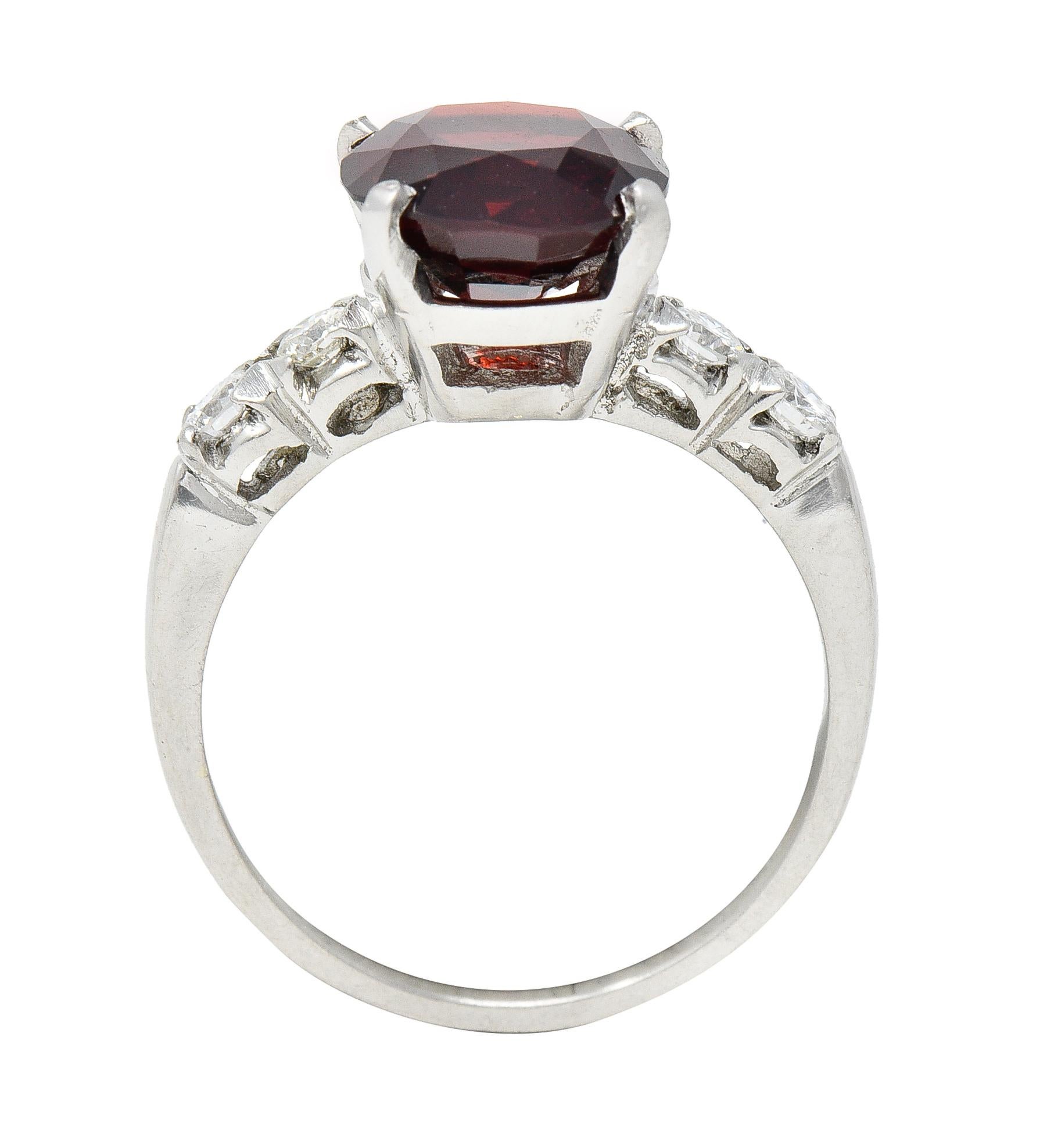 Mid-Century 3.82 CTW Spinel Diamond Platinum Five Stone Vintage Ring (bague vintage à cinq pierres en platine) en vente 3