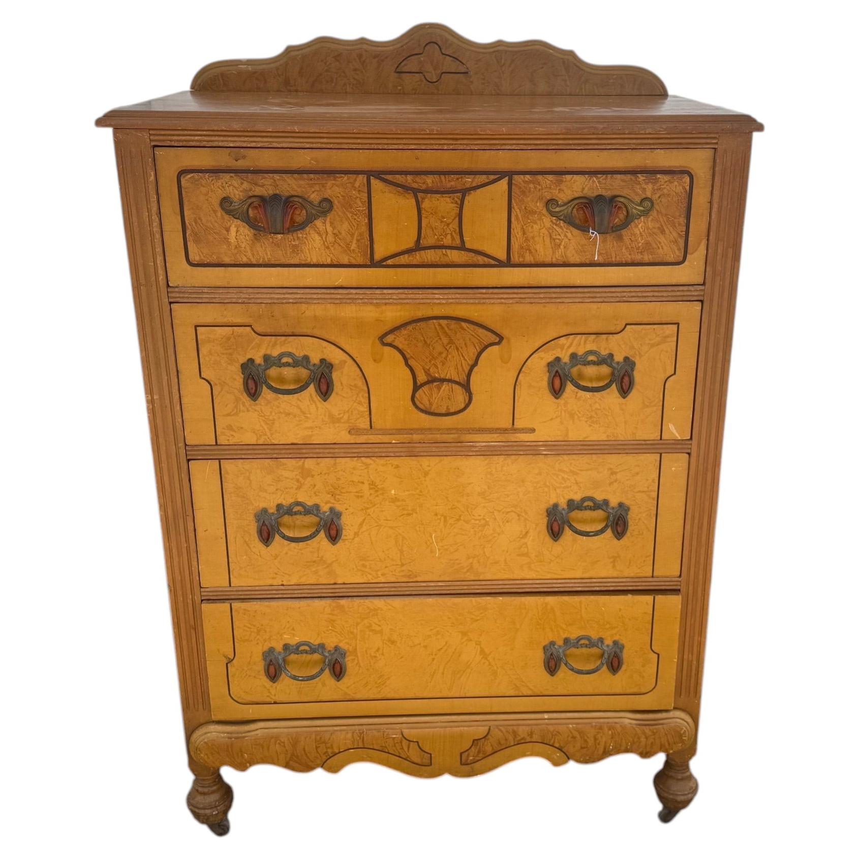 Commode à 4 tiroirs en vente