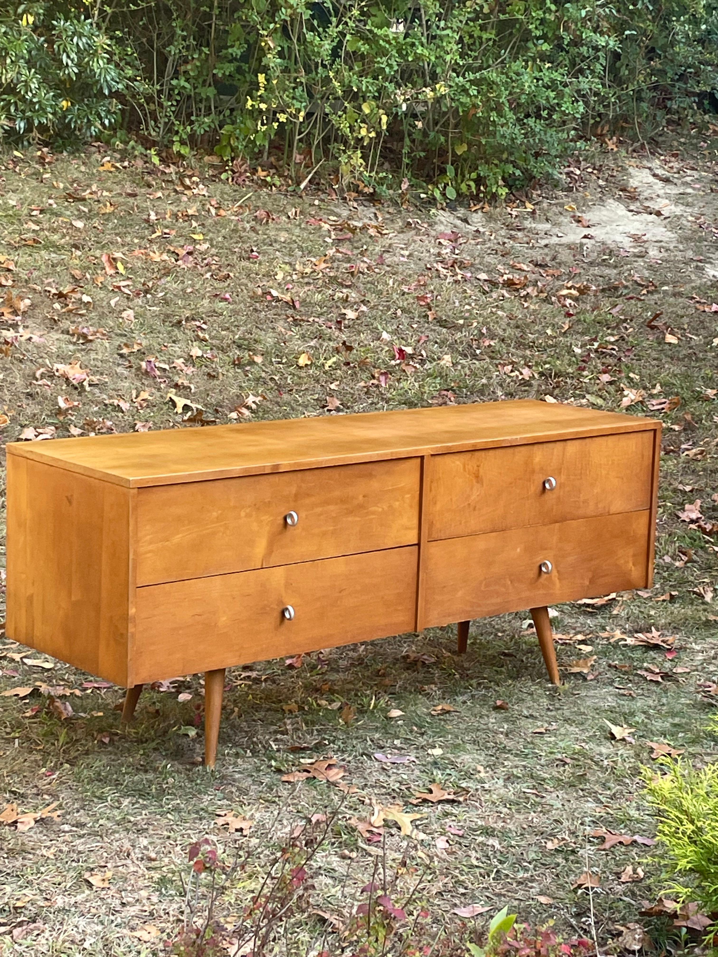 Cómoda/Credenza Mid Century 4 cajones de perfil bajo by Paul McCobb en venta 1
