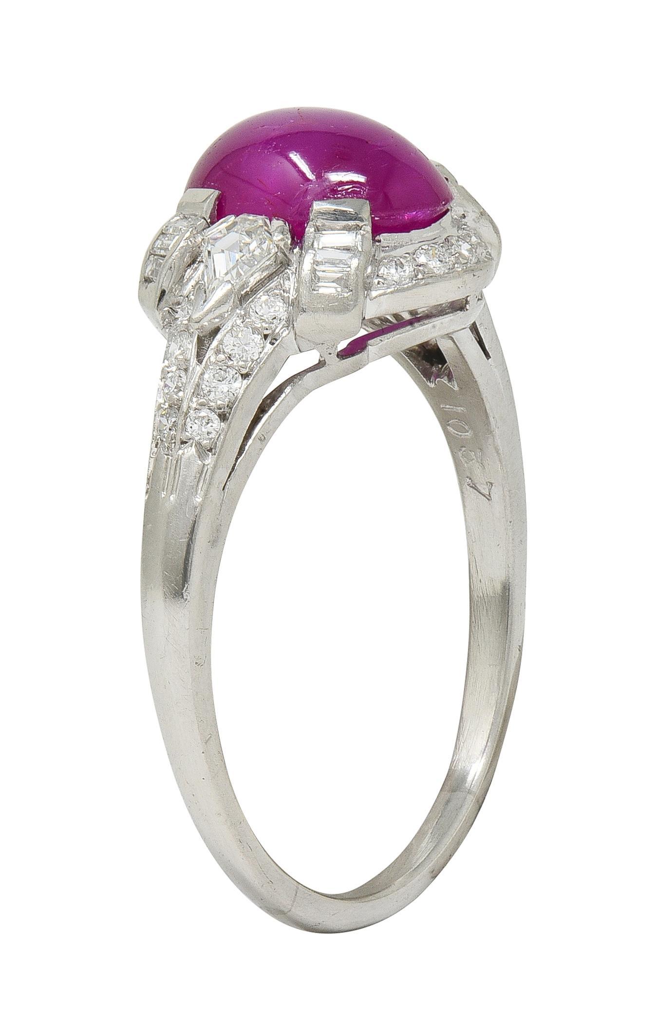 Anello Vintage By di metà secolo con diamante e rubino a stella da 4,10 CTW in platino in vendita 6