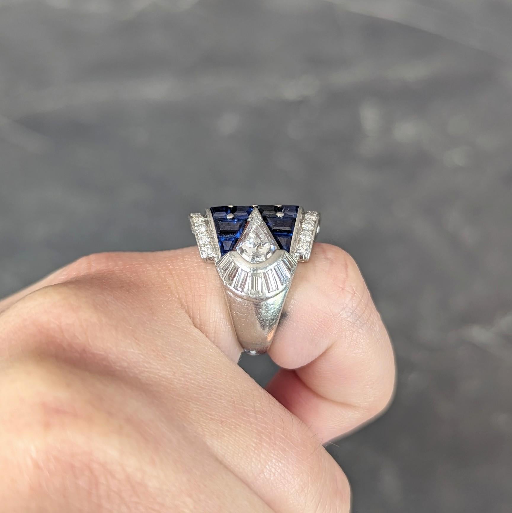Mid-Century 4.20 CTW Sapphire Diamond Platinum Vintage Buckle Band Ring in vendita 3