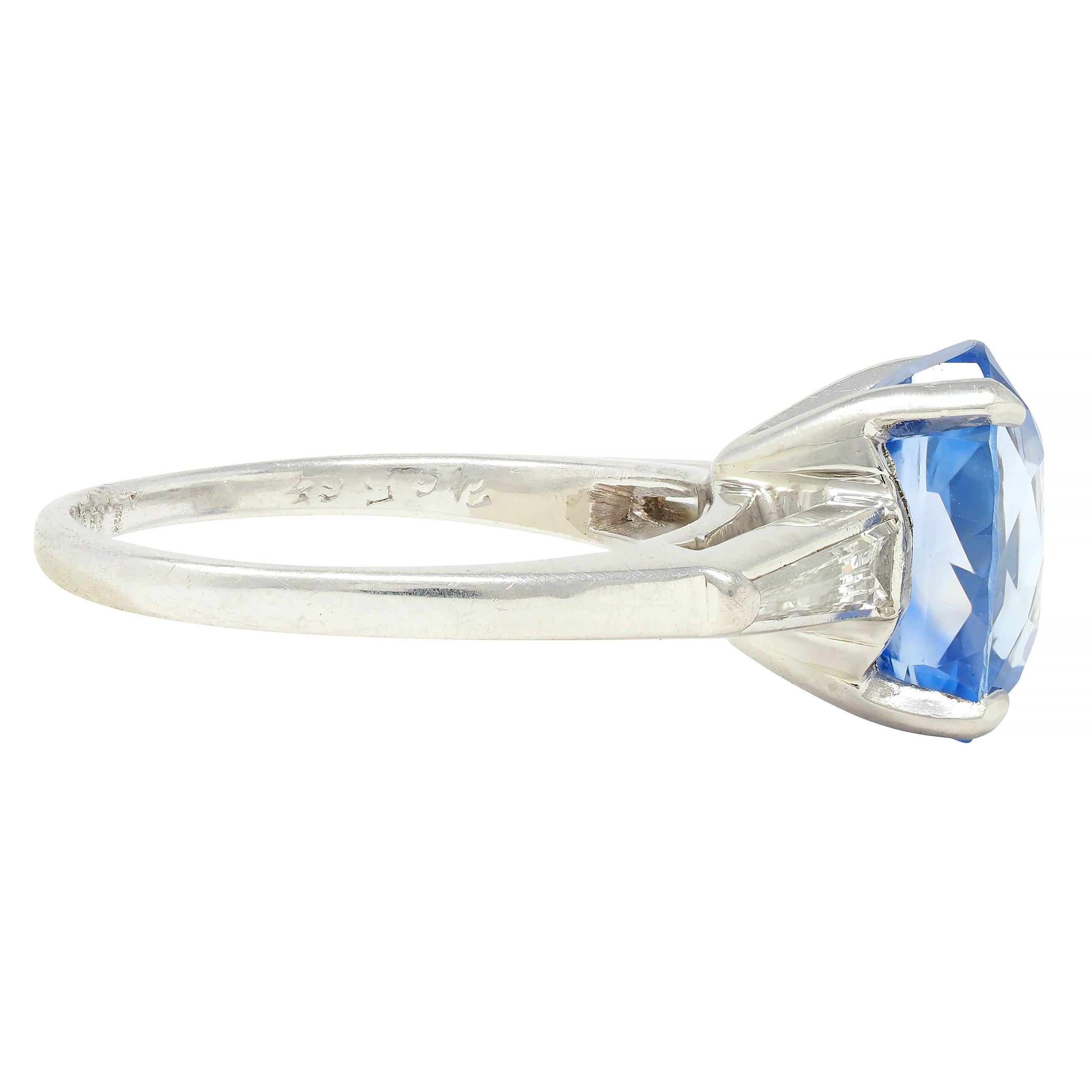 Medio Siglo 4.29 CTW Sin Calor Zafiro de Ceilán Diamante Platino Anillo Vintage GIA en Excelente estado para la venta en Philadelphia, PA