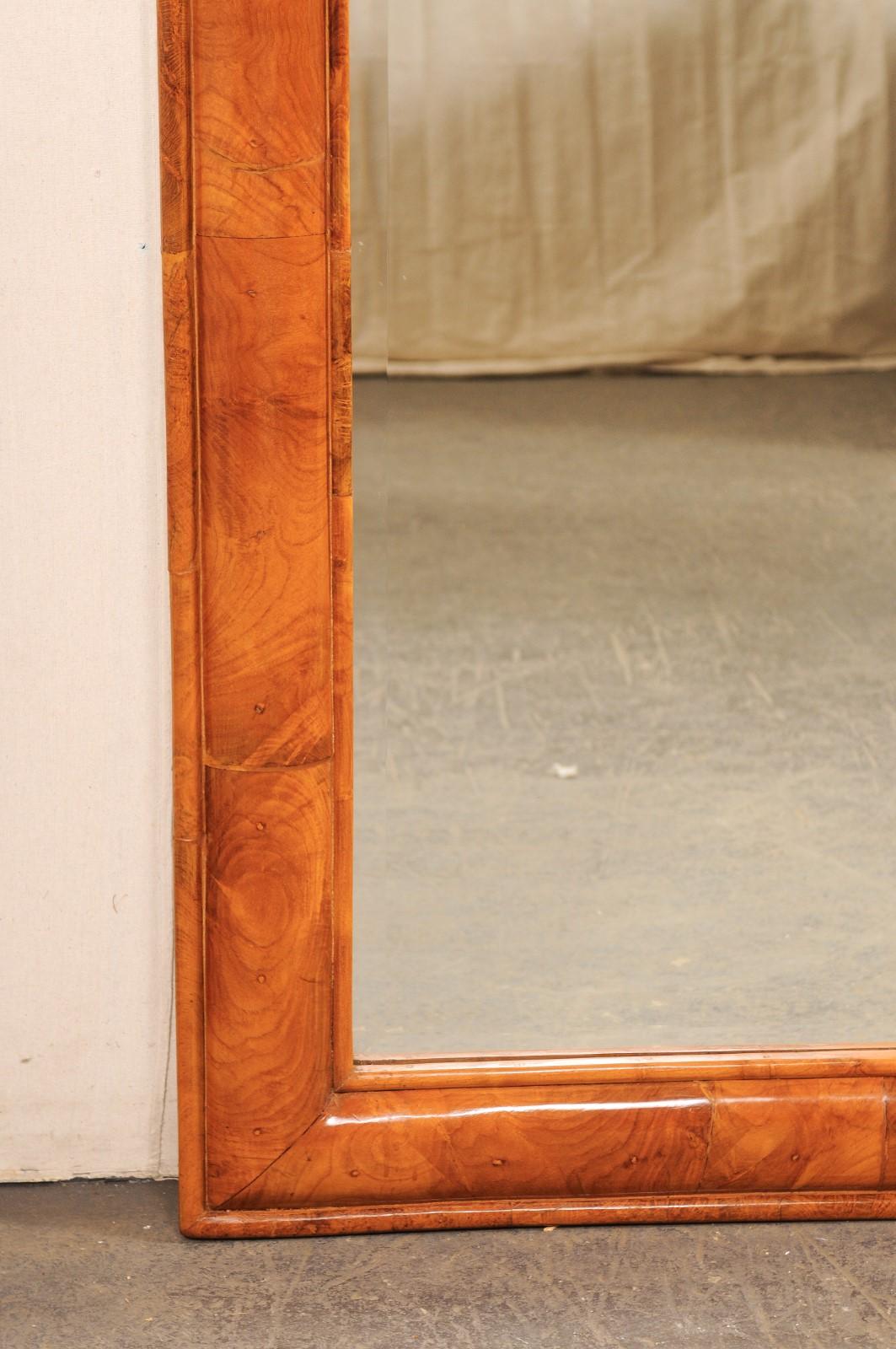 Legno Specchio Mid-Century alto 4,5 piedi con bordo a venatura Wood in vendita
