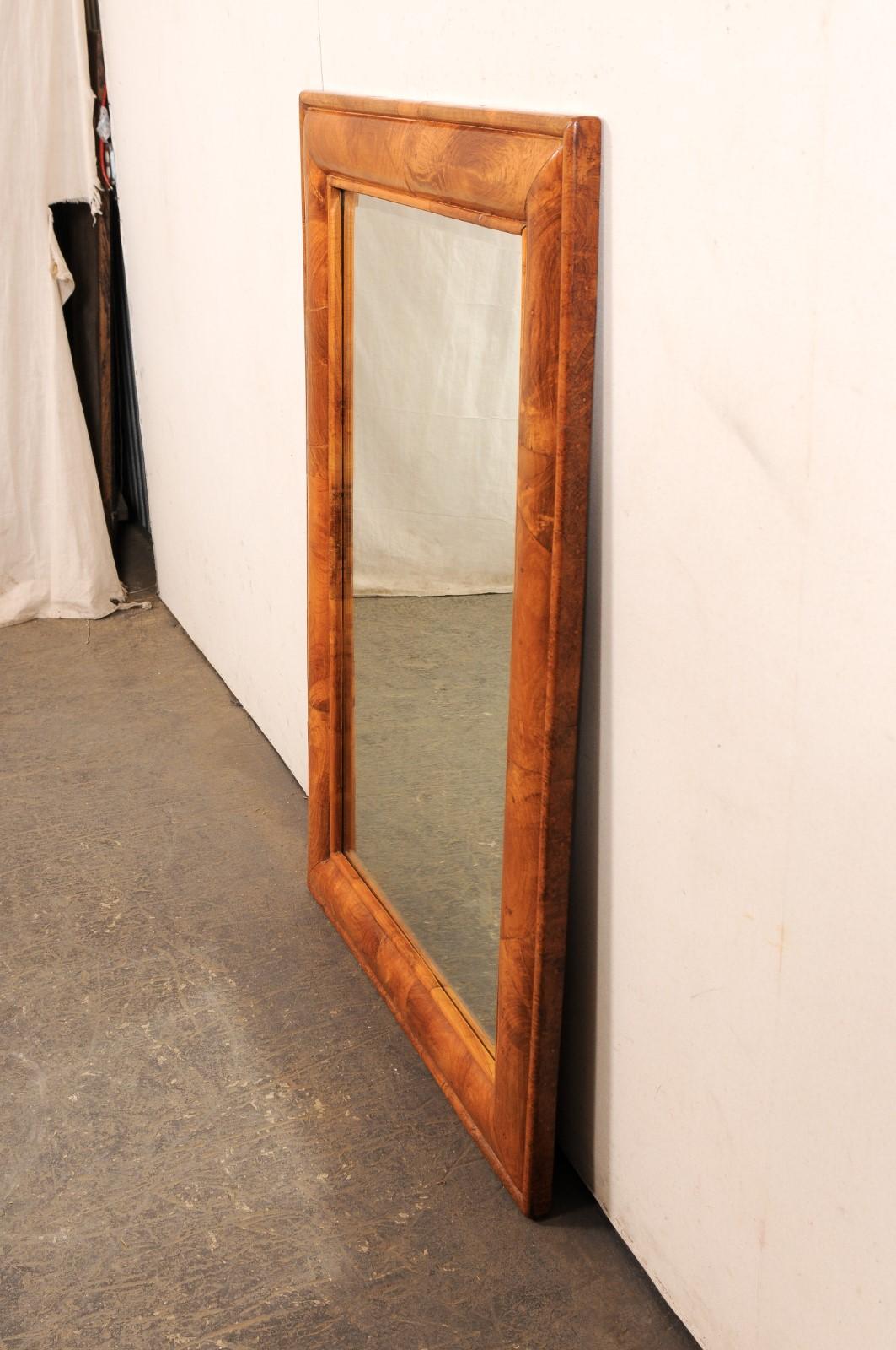Specchio Mid-Century alto 4,5 piedi con bordo a venatura Wood in vendita 2