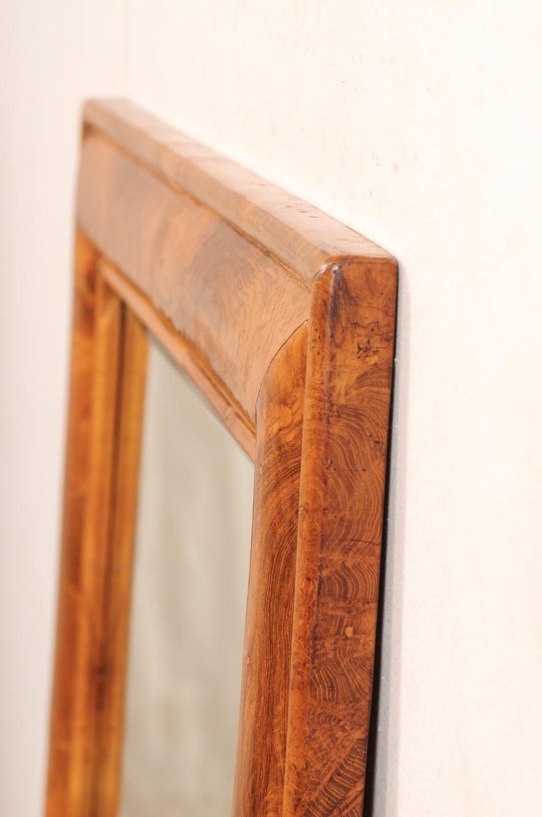 Specchio Mid-Century alto 4,5 piedi con bordo a venatura Wood in vendita 3