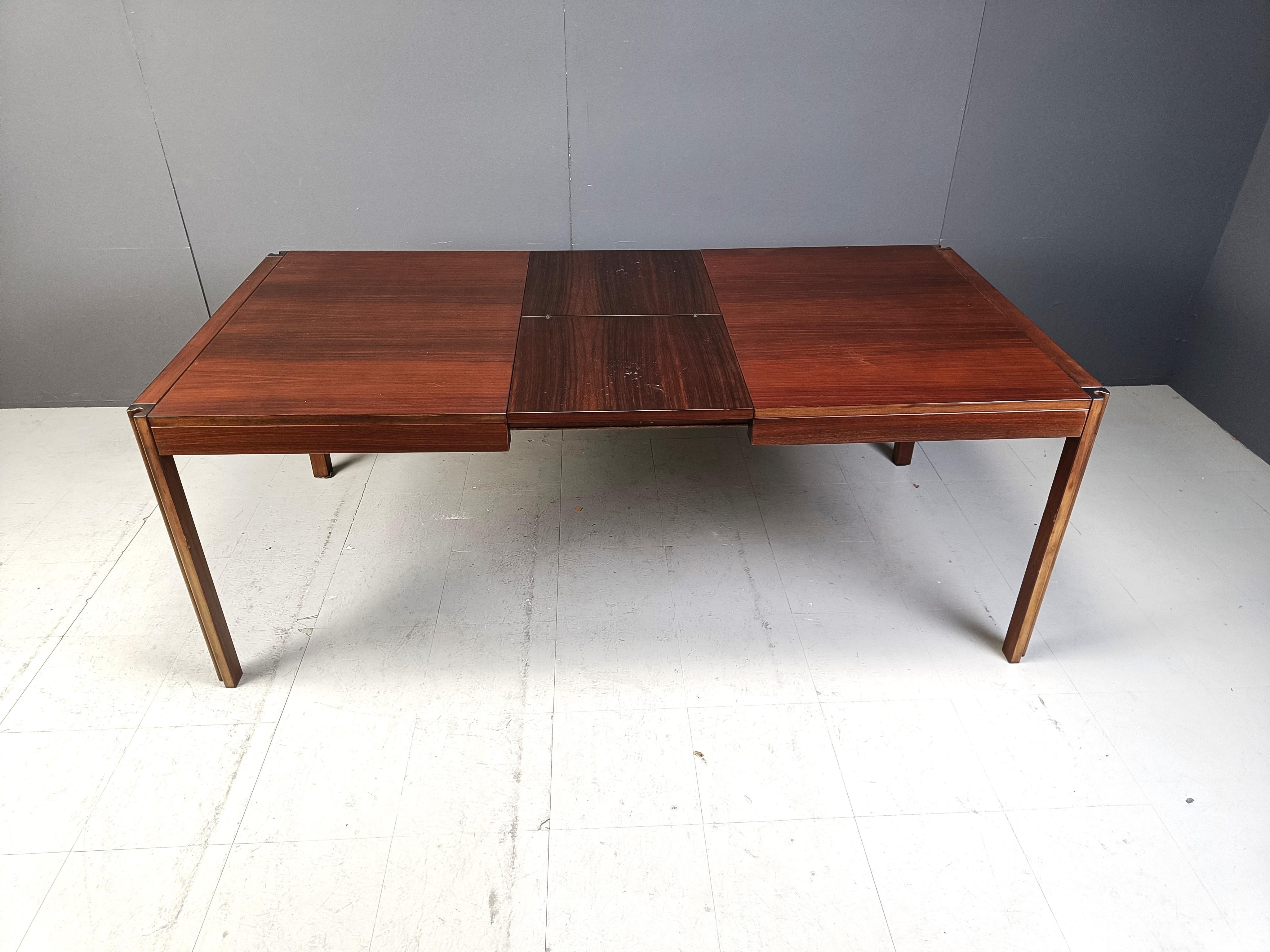 Table à manger 4D d'Angelo Mangiarotti pour Molteni, 1970 en vente 1