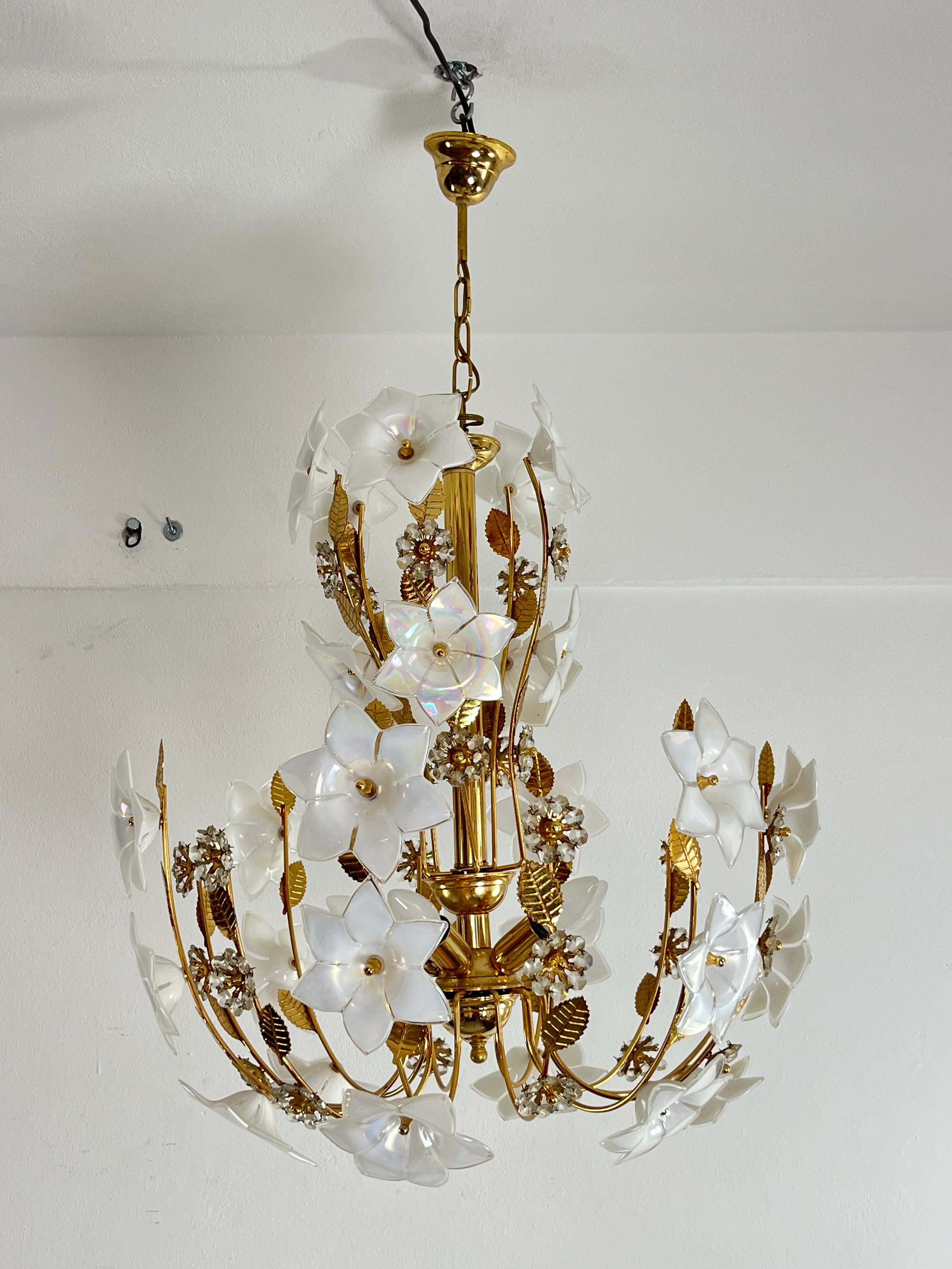 Mid-Century 5-light Murano glass flower chandelier, 1960s
Golden metal structure, e14 lamps.
Good condition.