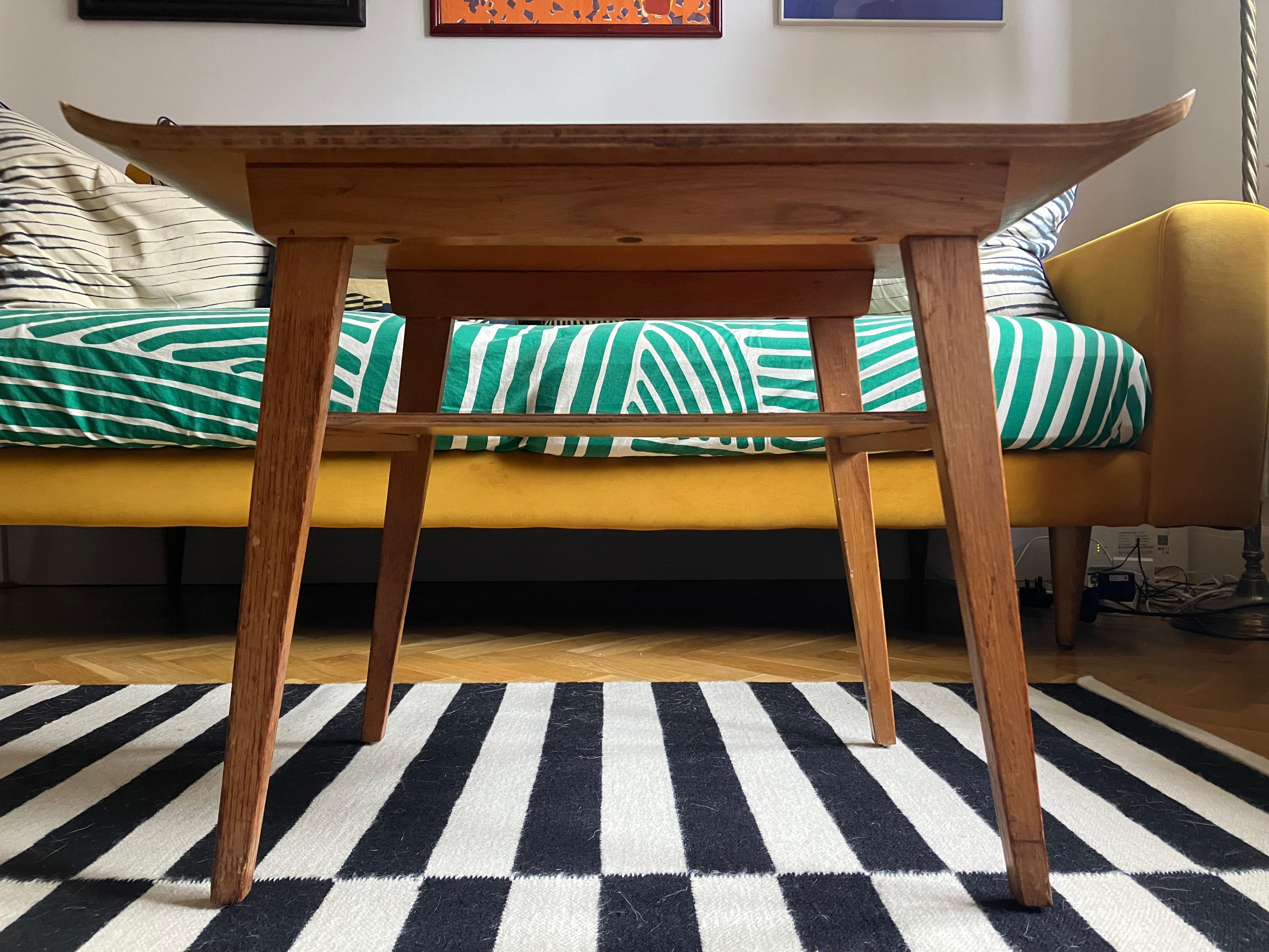 Veneer Mid Century 50's English Bent Plywood End Table Coffee Table by Myer For Sale
