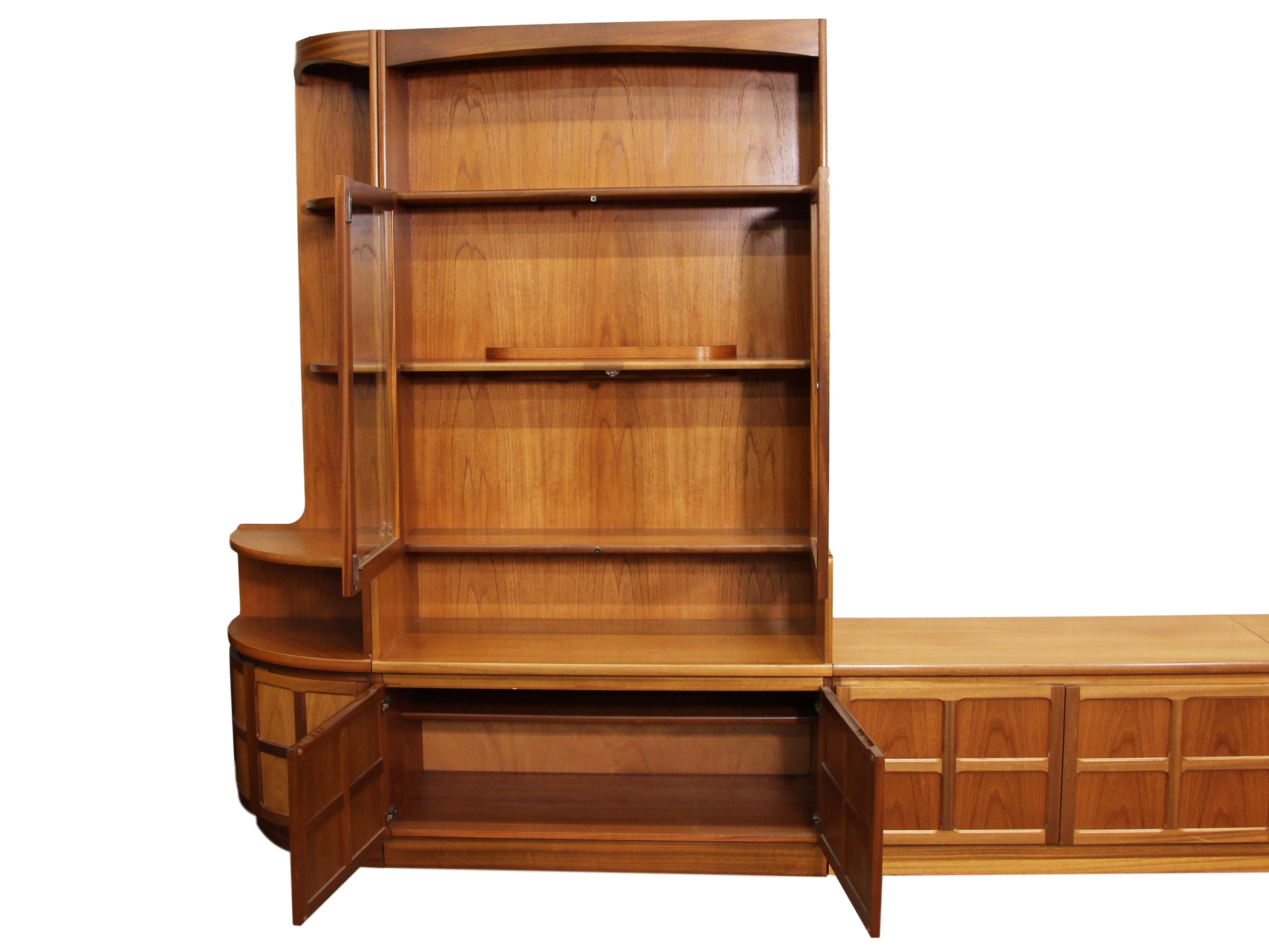 Midcentury 6-Piece Teak Wall Unit by Nathan Furniture In Good Condition In Norcross, GA