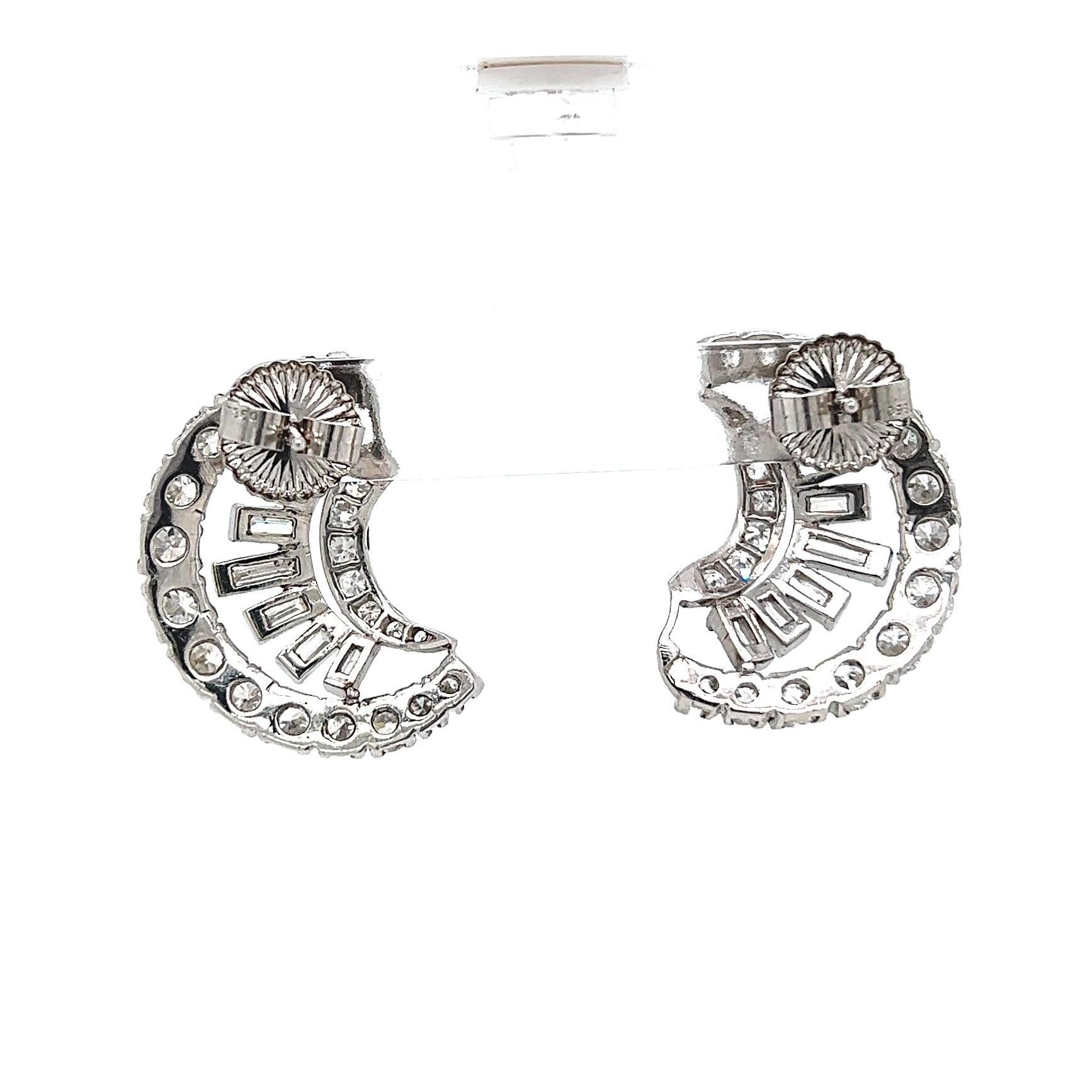 Mid-Century Halbmond-Ohrringe mit 7,00 Karat Diamanten aus Platin 2