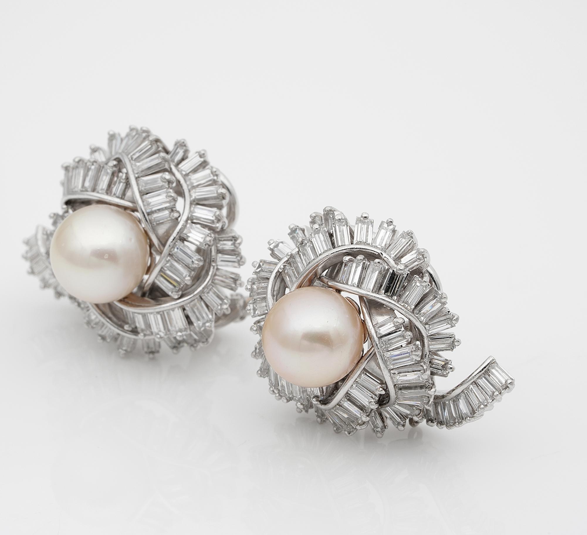 Mid Century 7.00 Ct Diamond 9.5 mm Pearl Platinum earrings In Good Condition For Sale In Napoli, IT
