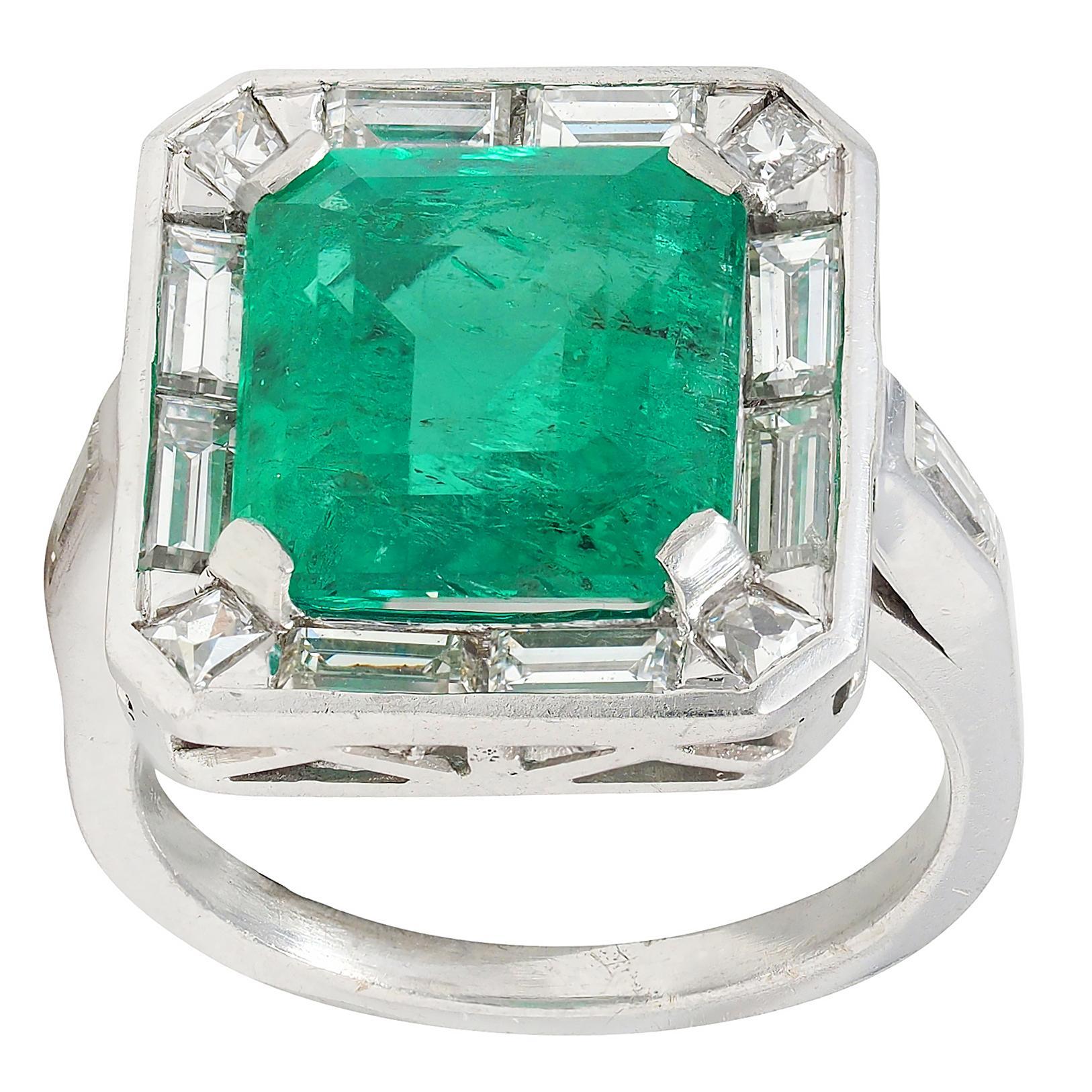 Mid-Century 7.00 CTW Colombian Emerald Diamond Platinum Vintage Halo Ring GIA For Sale 2