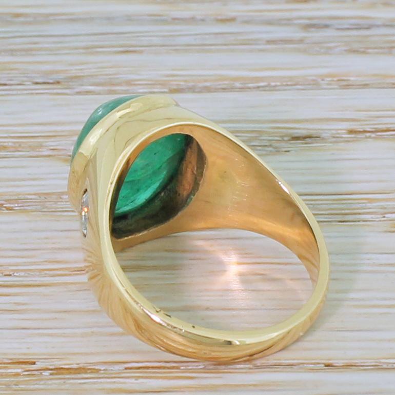 Women's or Men's Midcentury 7.10 Carat Cabochon Emerald and Pear Cut Diamond Ring For Sale