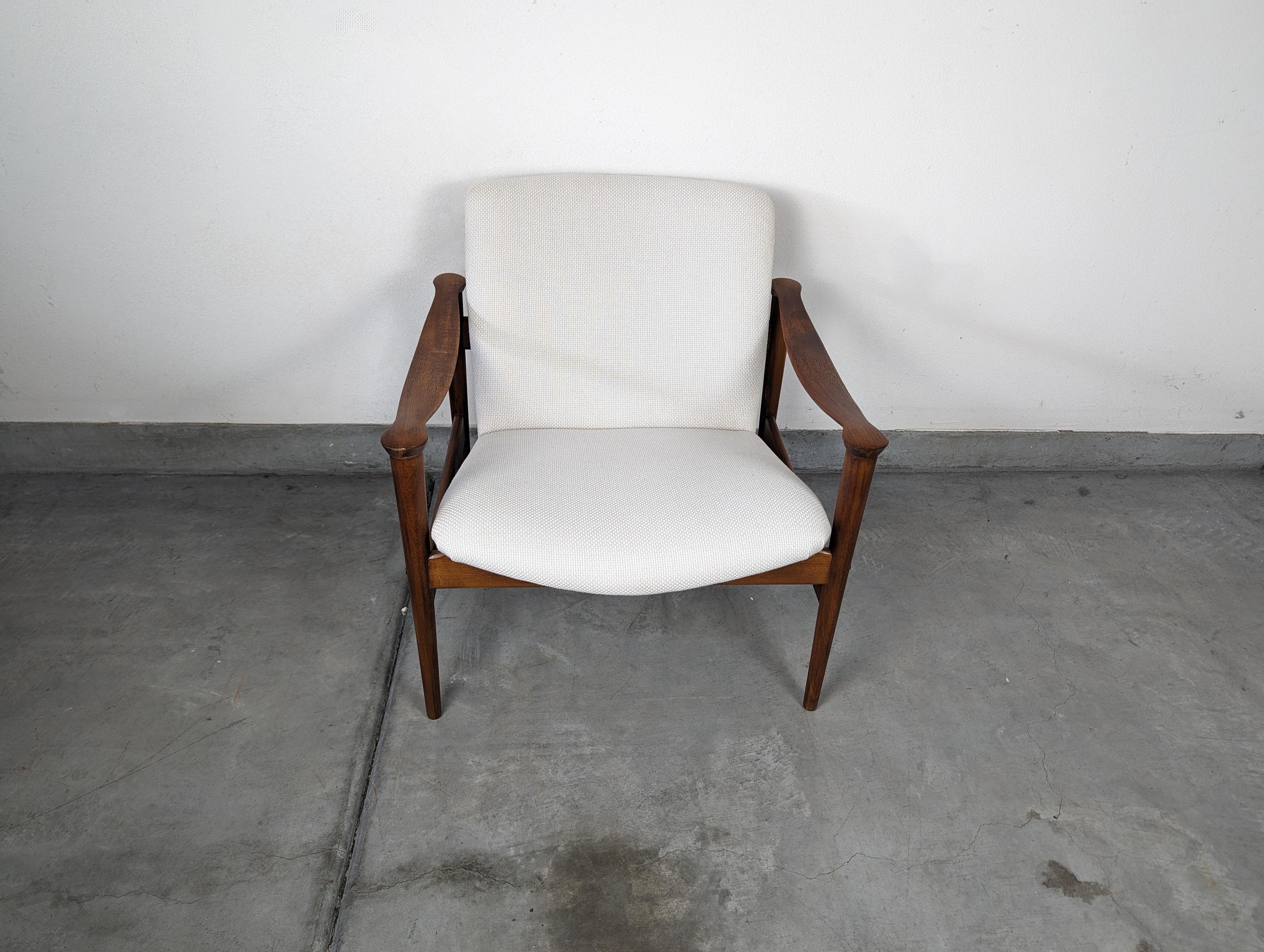 Mid Century 711 Lounge Chair by Fredrik Kayser for Vatne Møbelfabrikk, c1950s For Sale 4