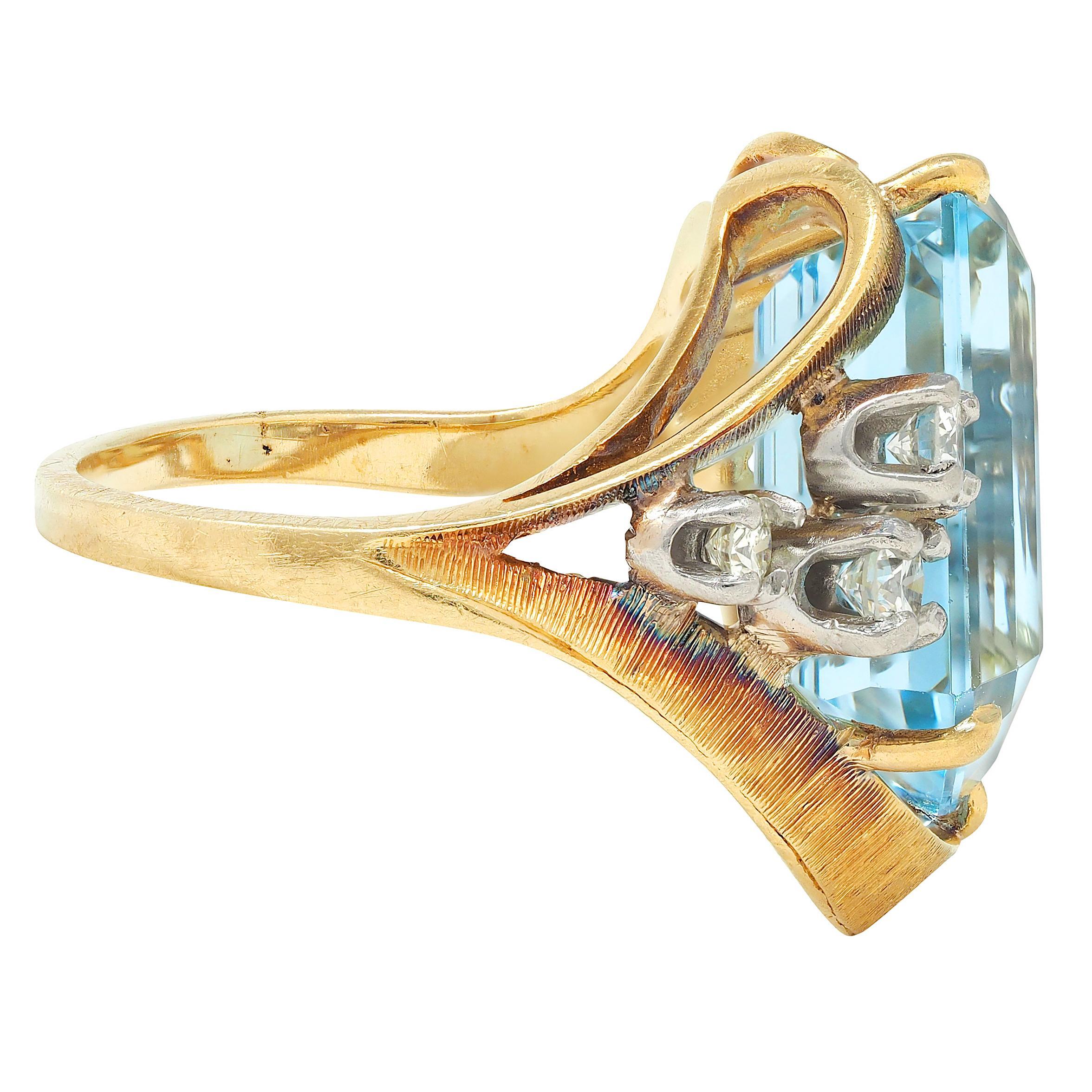 Mid-Century 7.40 CTW Aquamarin Diamant 18K zweifarbiges Gold Vintage Cocktail Ring (Moderne) im Angebot