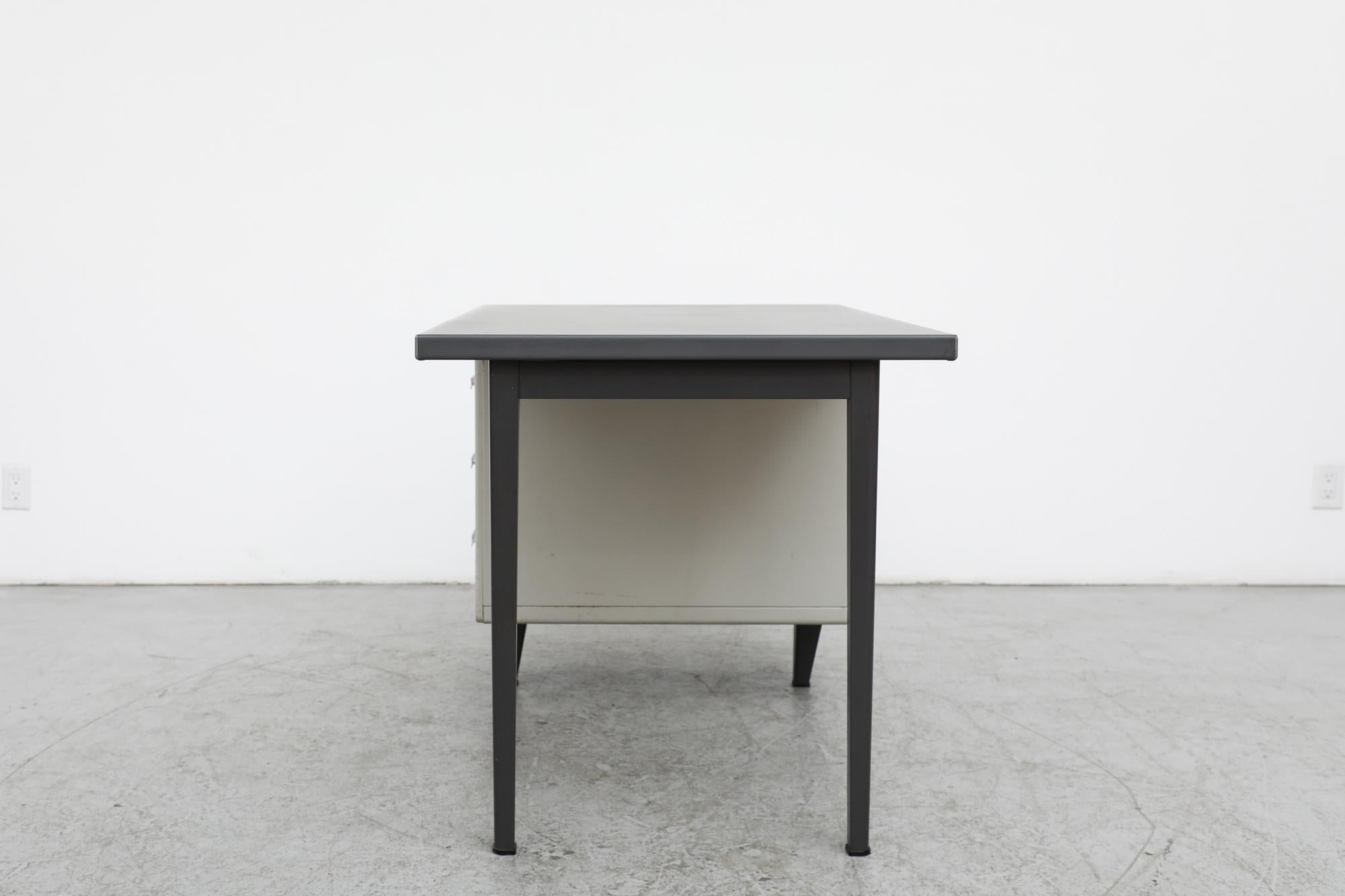 Mid-Century '7800 Series' Desk by A.R Cordemeyer for Gispen For Sale 10