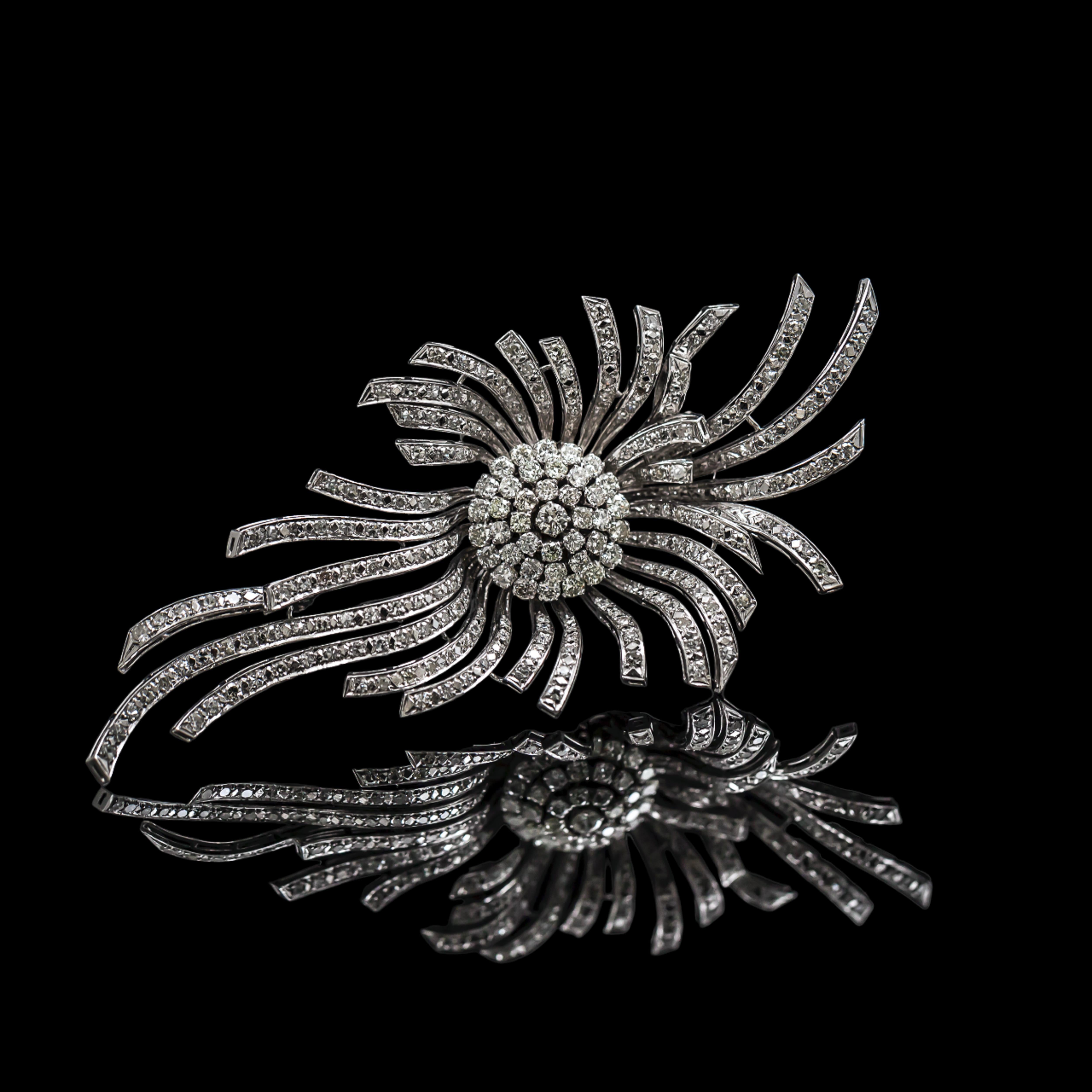 Moderne Mid-Century 8 Carat Diamond Celestial Floral Brooch Platinum 1950s 1960s en vente