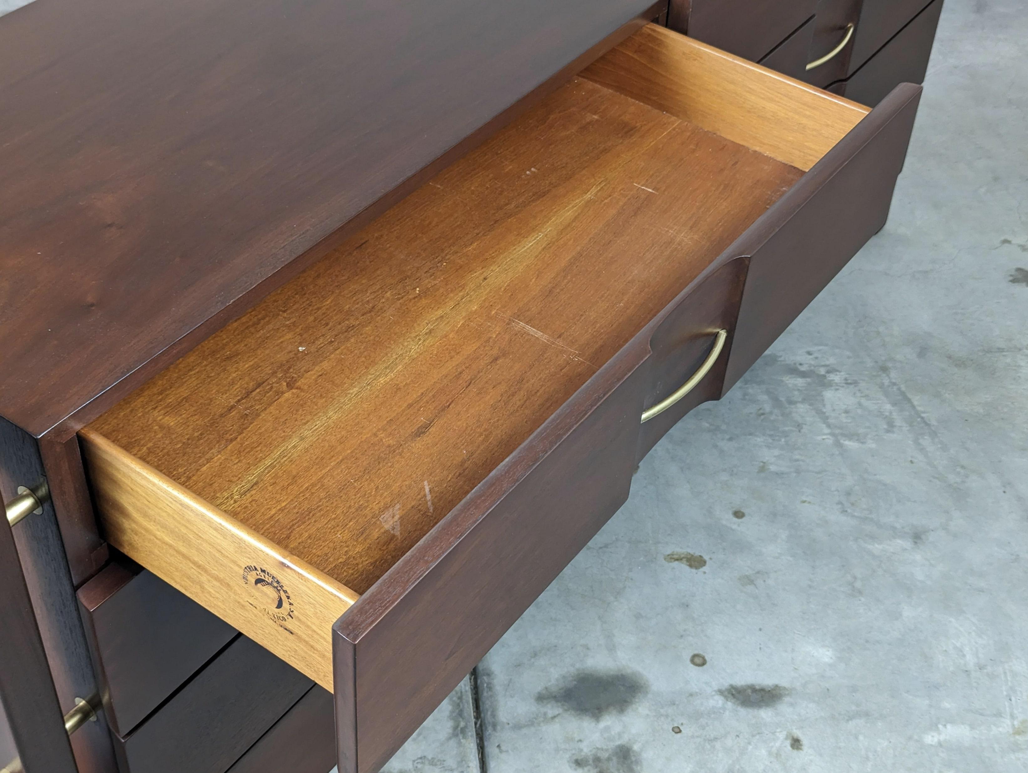 Mid Century 8-Drawer Dresser by Edmond J. Spence for Industria Mueblera, c1950s For Sale 9