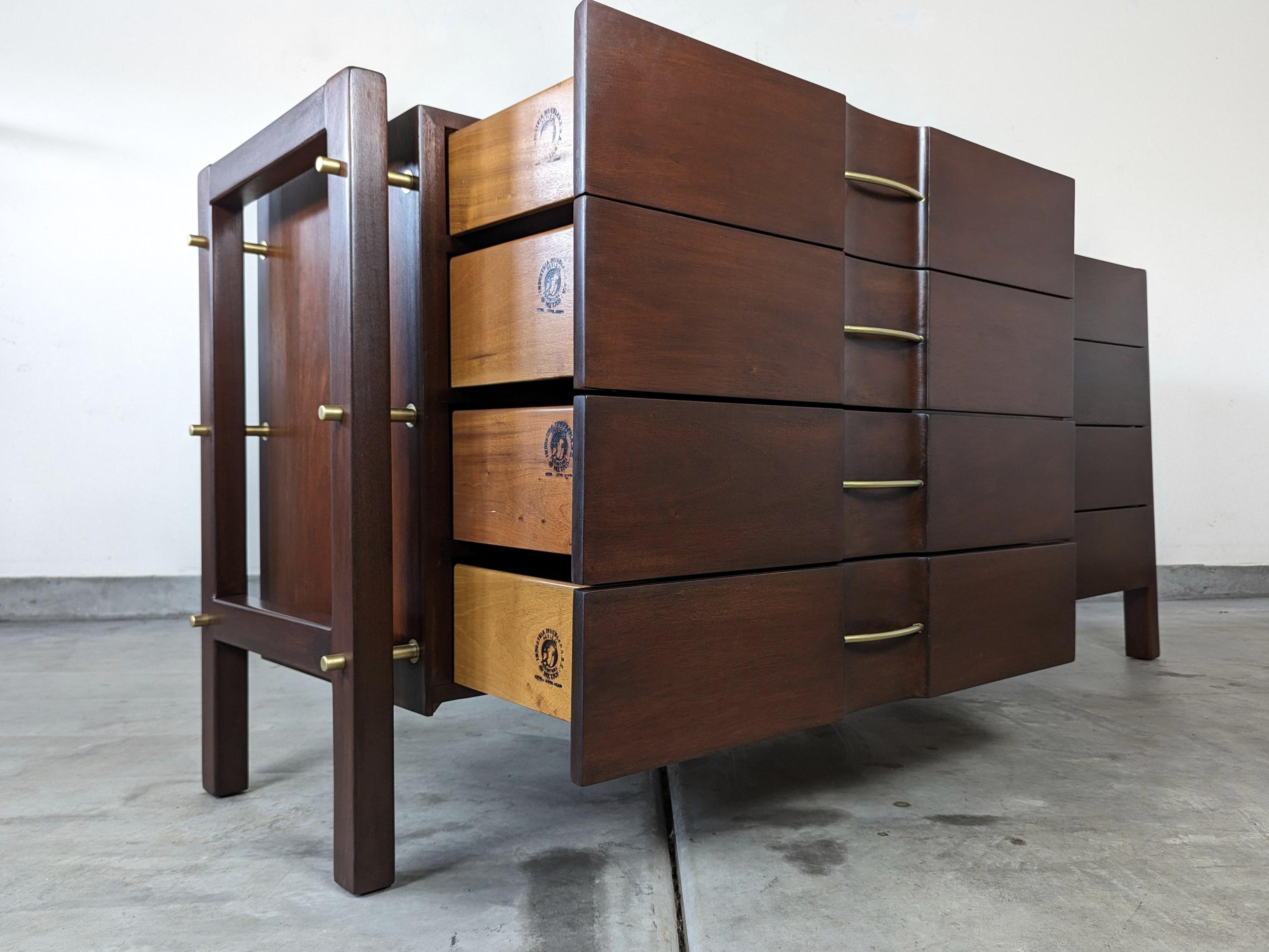 Mid Century 8-Drawer Dresser by Edmond J. Spence for Industria Mueblera, c1950s In Excellent Condition For Sale In Chino Hills, CA