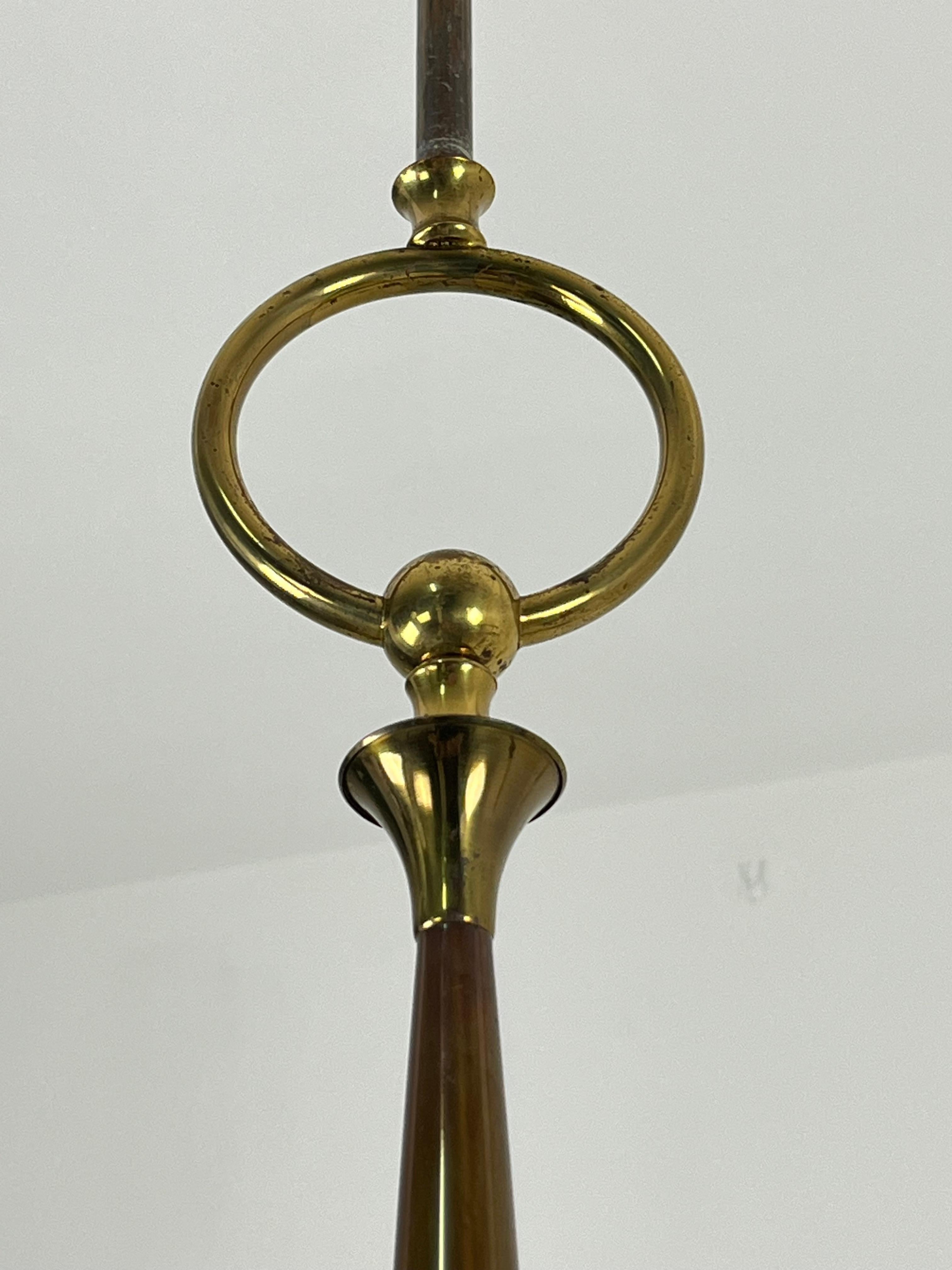 Lampadario a 8 luci in ottone di metà secolo, anni '50 in vendita 1
