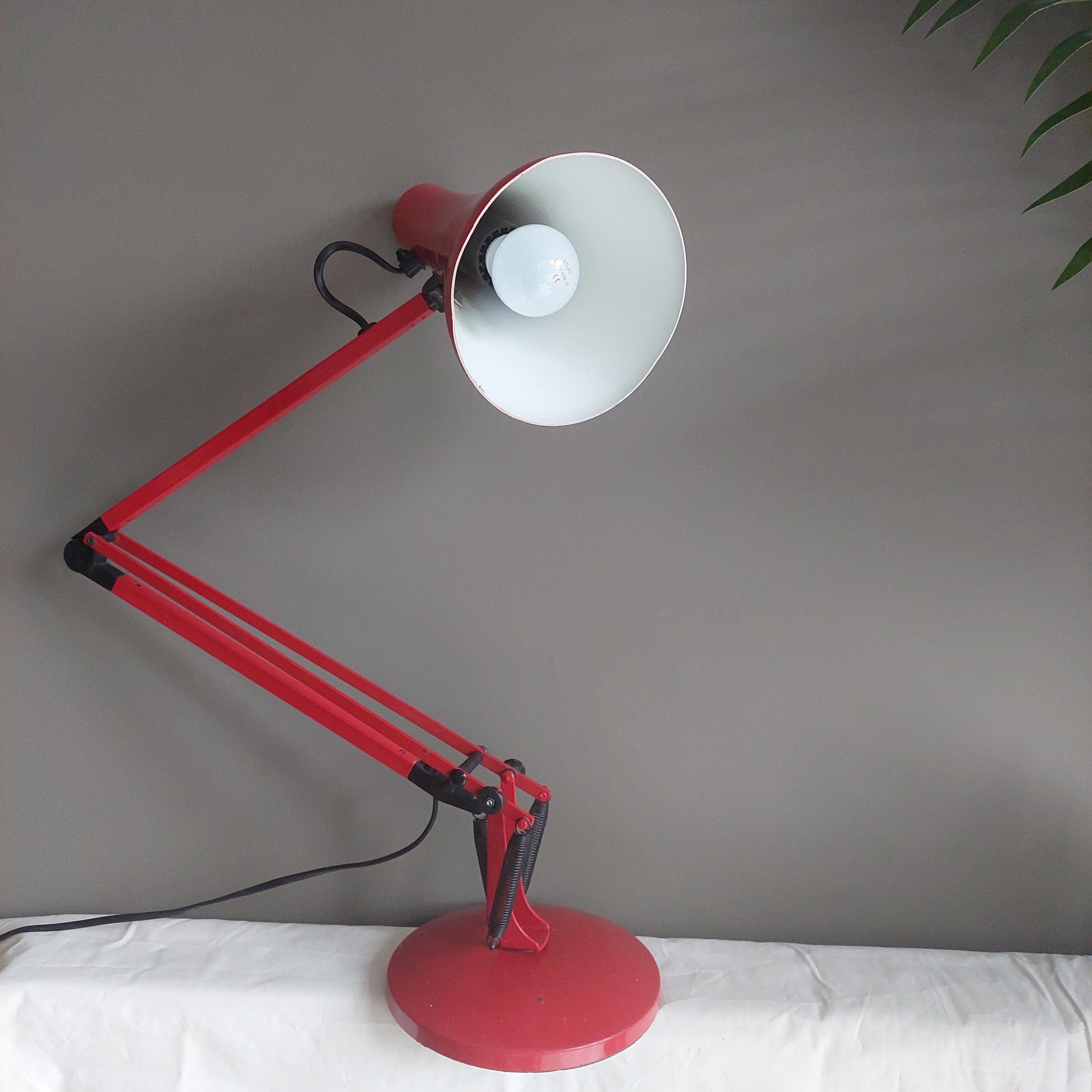 Rare, vintage 1980s Anglepoise Model 90 desk lamp by Herbert Terry. 
It has a wonderful patina showing its age and history. 

All the contrasting black springs work perfectly allowing the lamps to be articulated into any position and so showing off