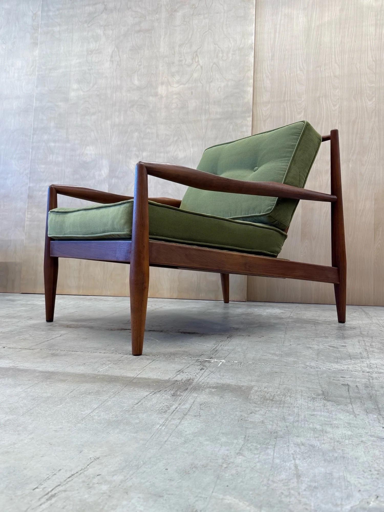 Sillón de mediados de siglo 843-C de Adrian Pearsall para Craft Associates en venta 3