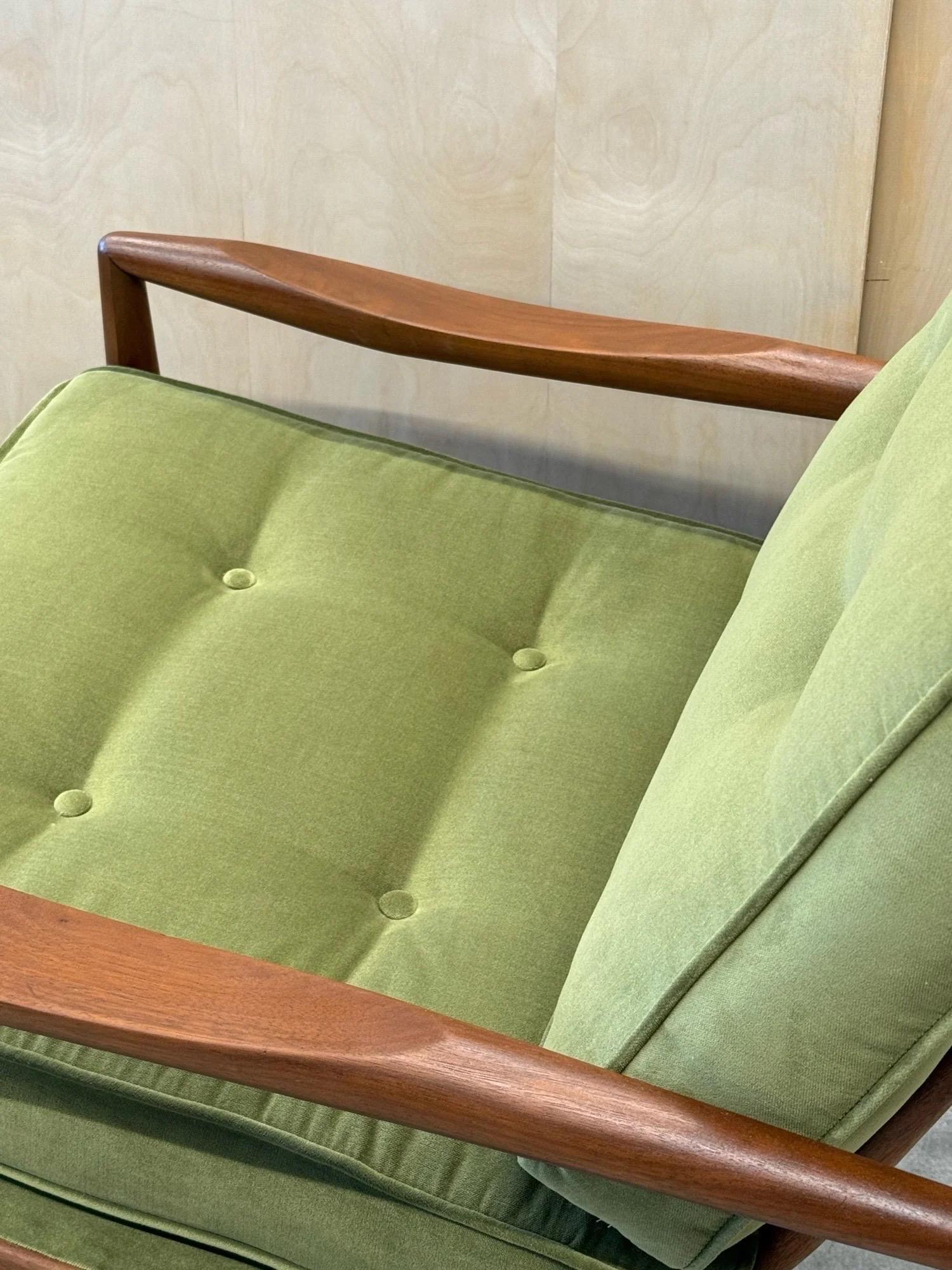 Sillón de mediados de siglo 843-C de Adrian Pearsall para Craft Associates Tela en venta