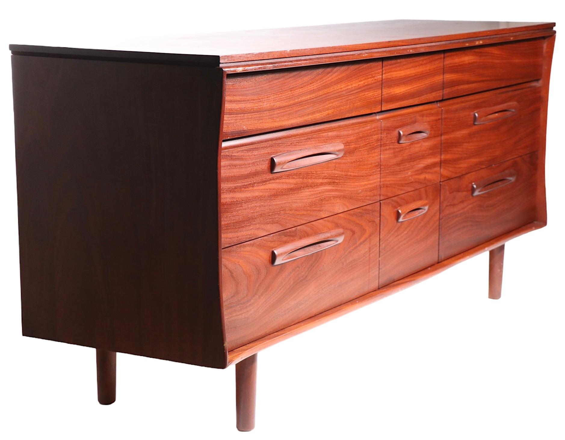 Mid-Century Modern Mid Century 9 Drawer Dresser  For Sale