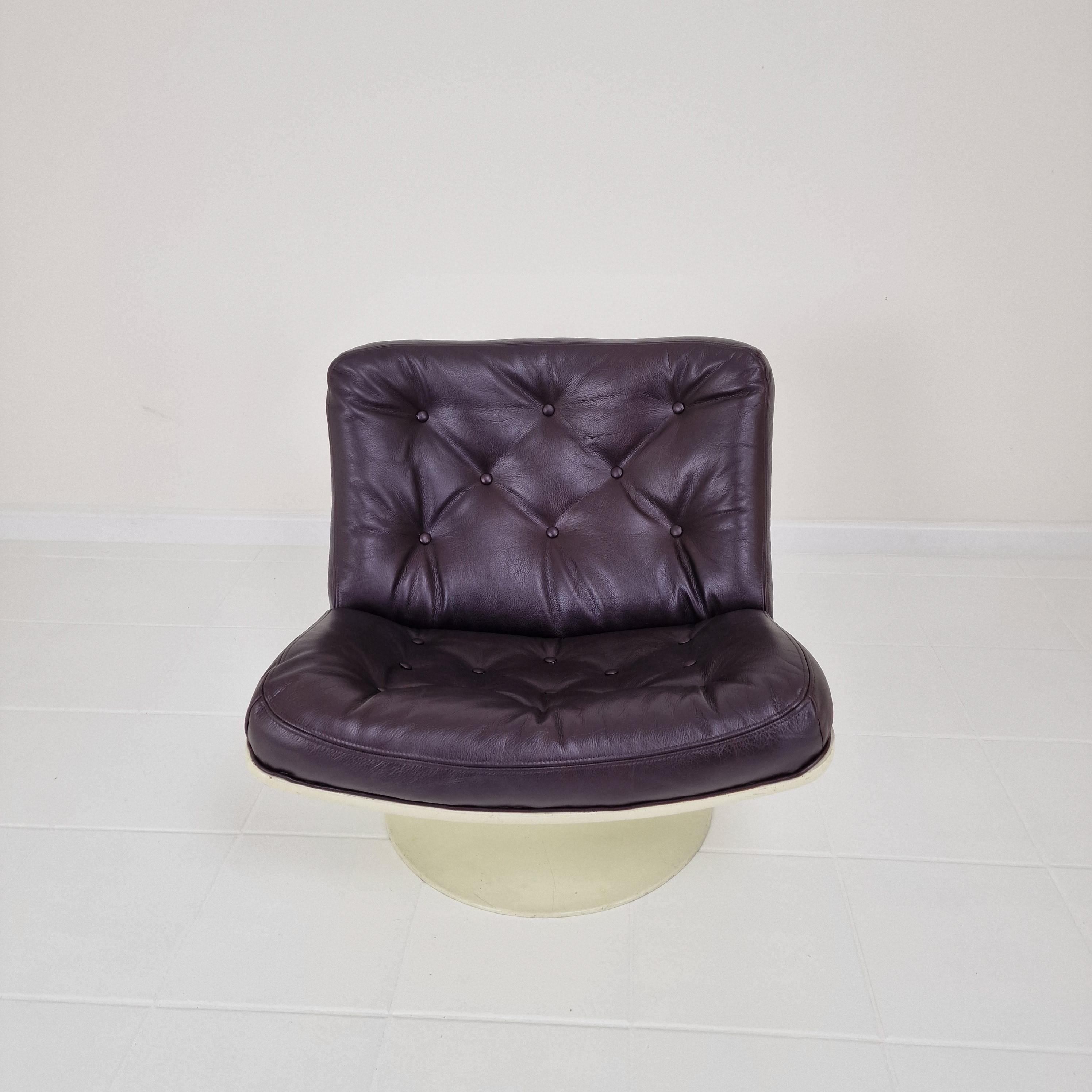 Mid Century 975 Lounge Chair by Geoffrey Harcourt for Artifort, 1960s In Good Condition For Sale In Oud Beijerland, NL